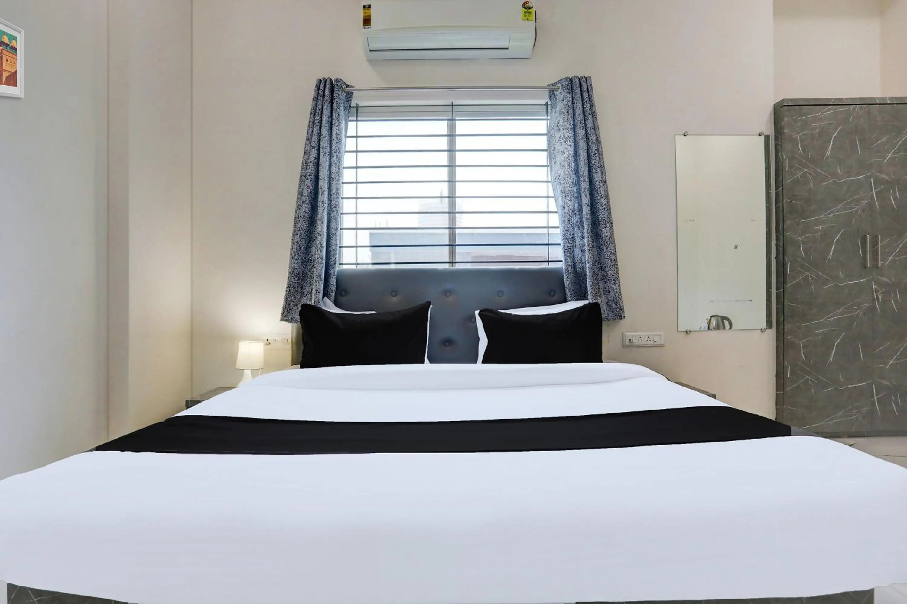 Bedroom in Hotel O Panchvati