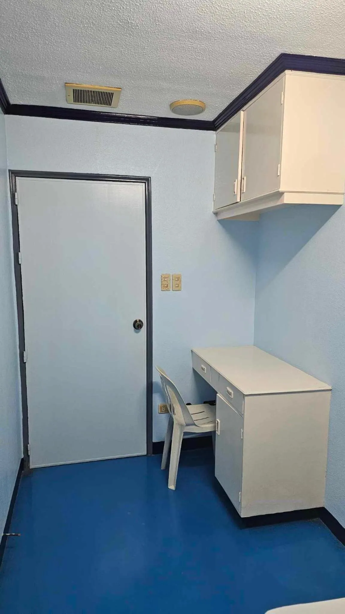 Bedroom in Green Mellow Court