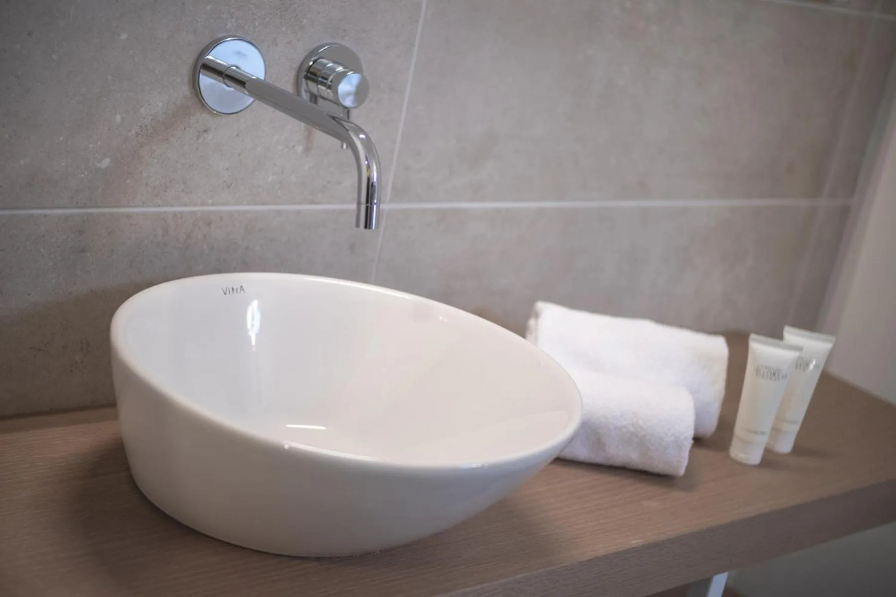 SCHLOSSHOF SÜDTIROL - Hotel & Camping Resort