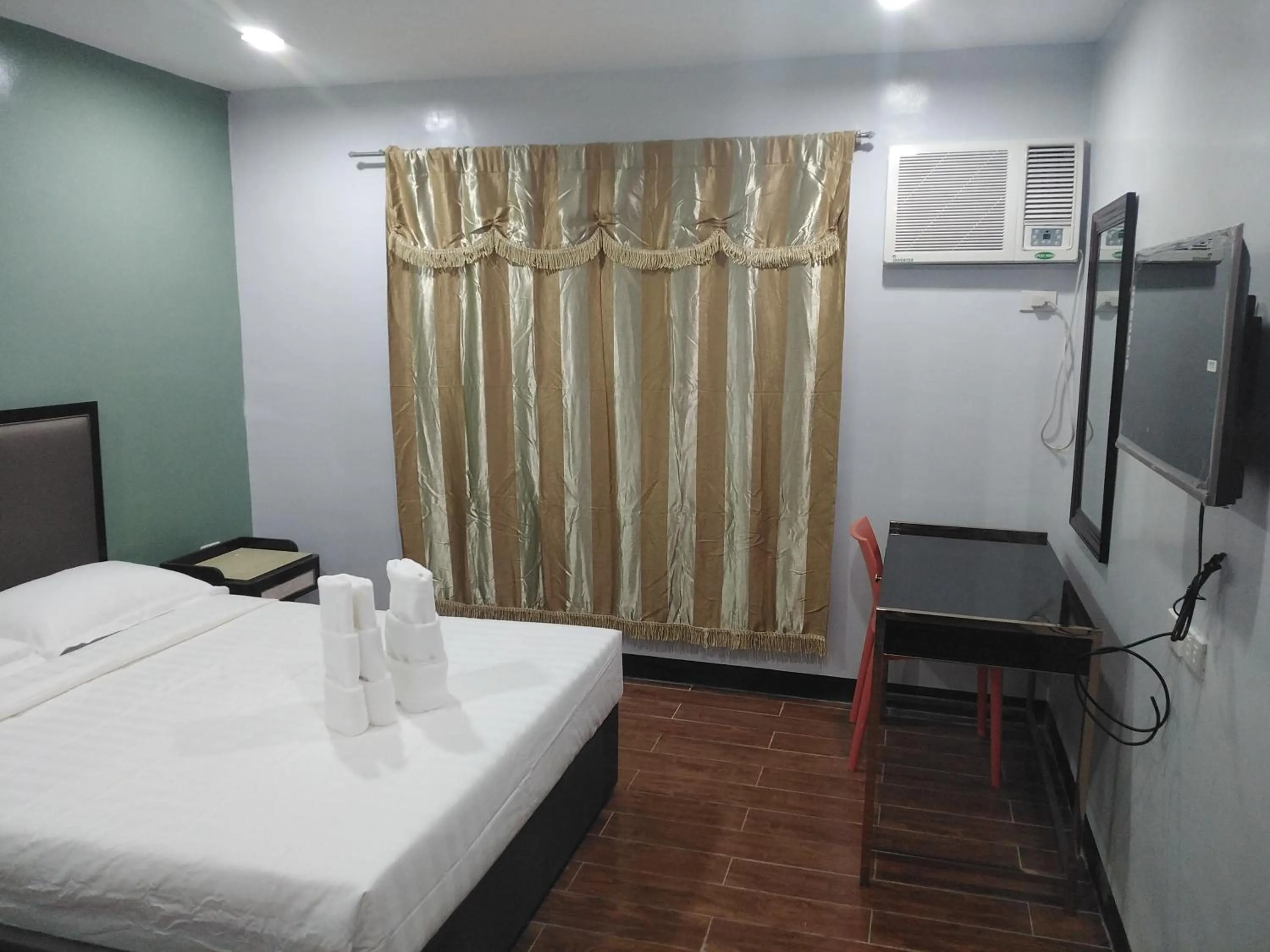 TV and multimedia, Bed in Asia Jem Hotel - BAYAWAN