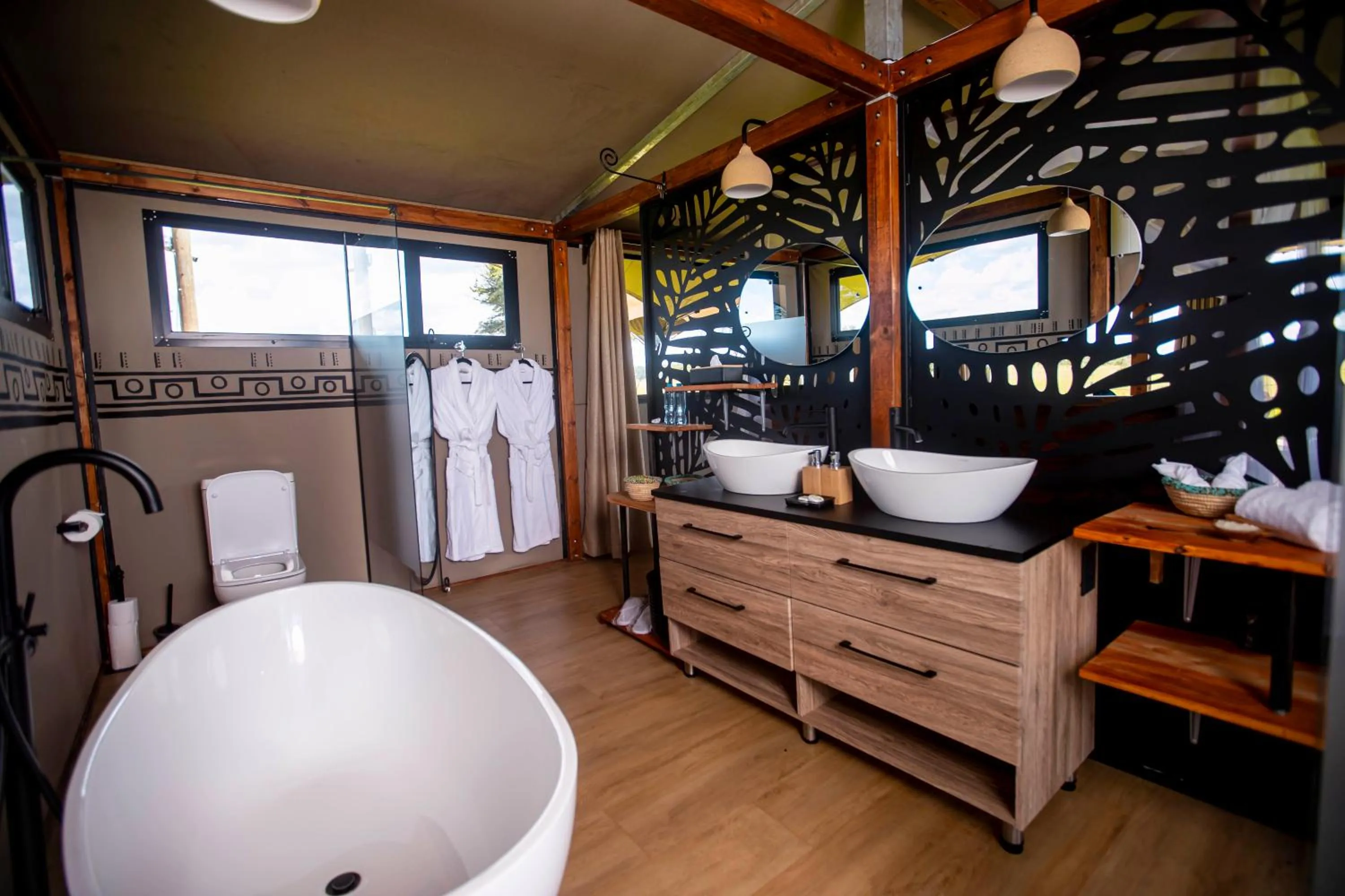 Bathroom in Escarpment Serengeti Luxury Camp