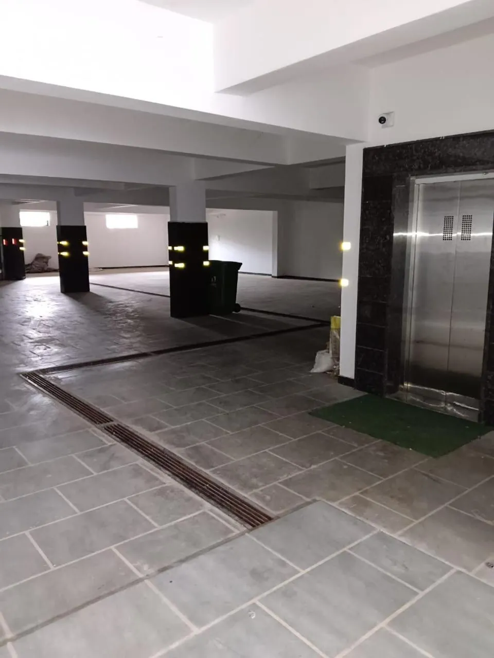 elevator in Hotel Wing Orbit