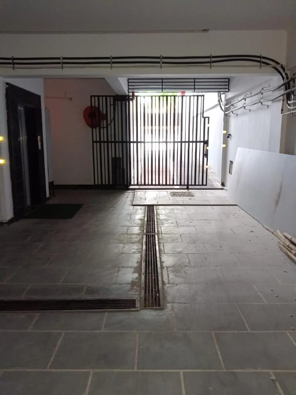 Parking in Hotel Wing Orbit