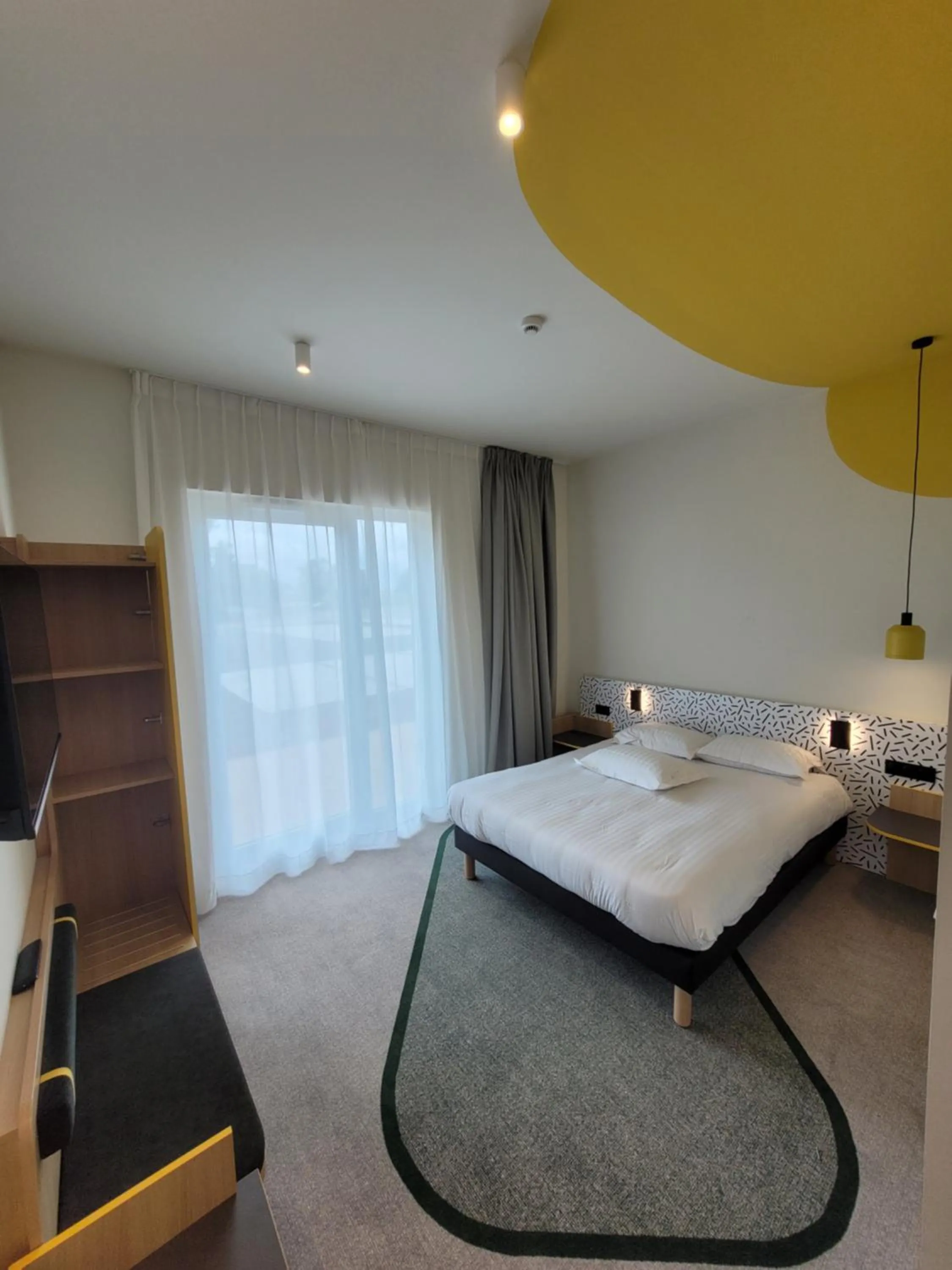 Bed in Hôtel AKENA Strasbourg - Hoerdt