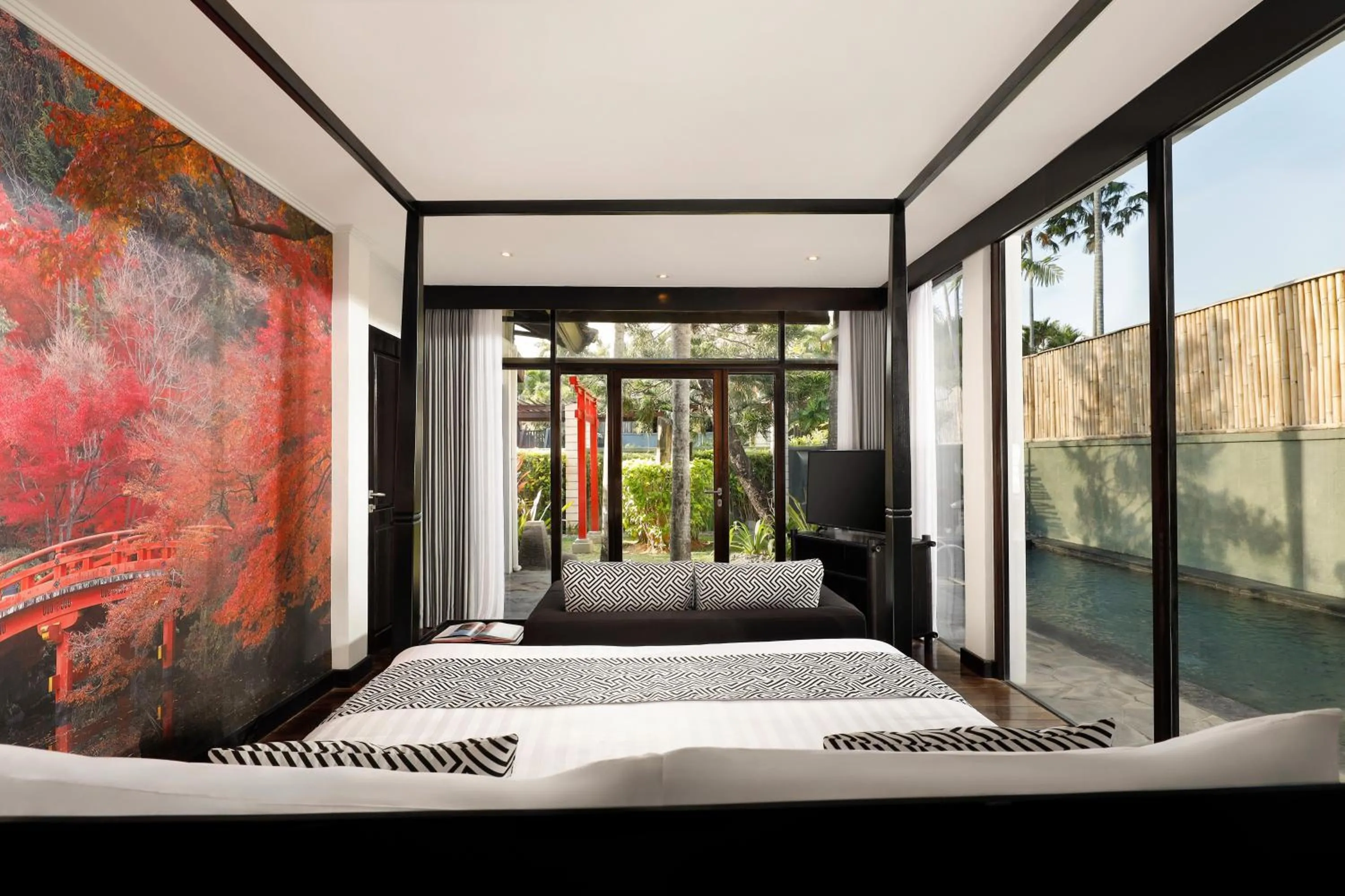 Living room, Bed in Shanti Estate Seminyak by Nakula