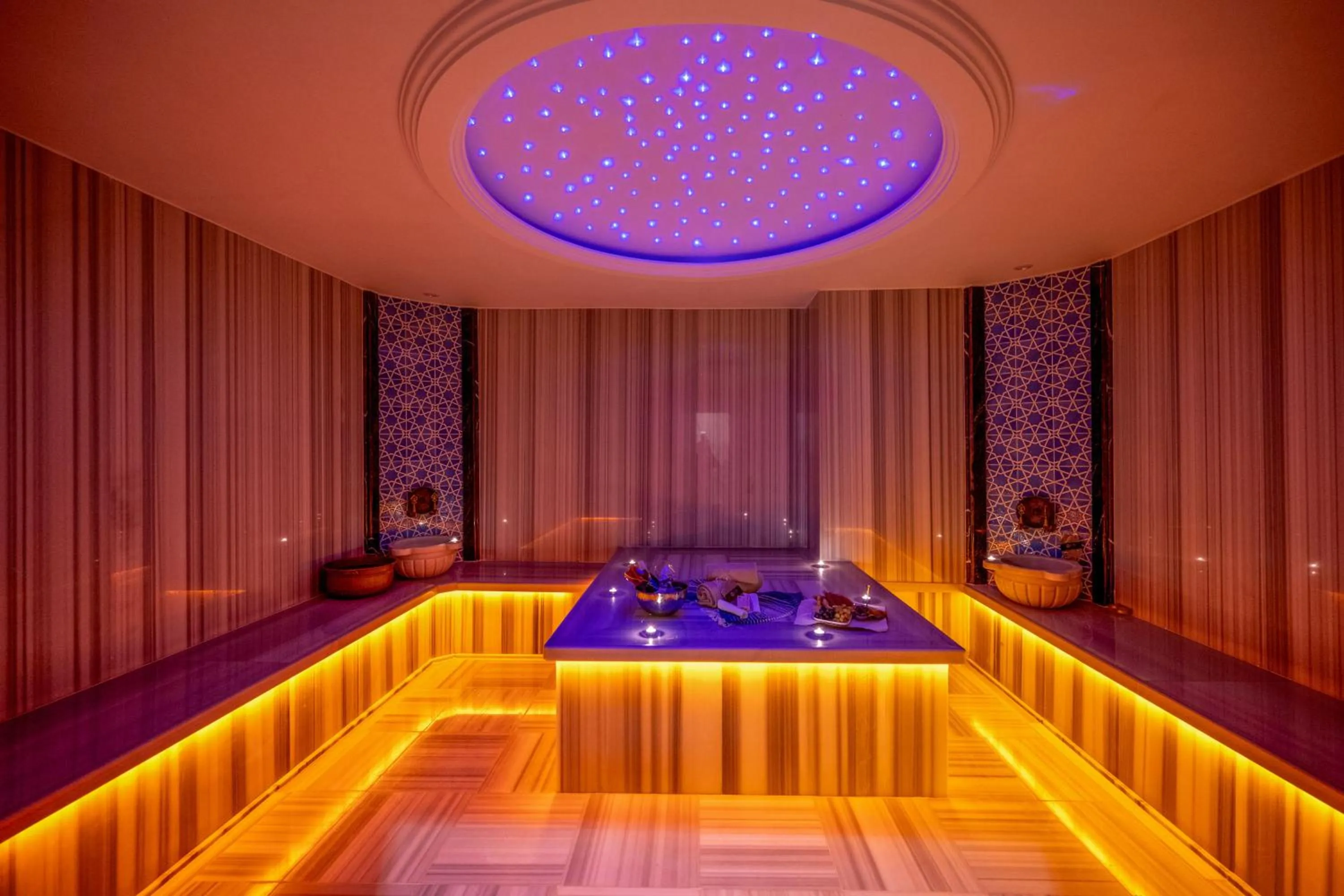 Public Bath in Vess Hotel