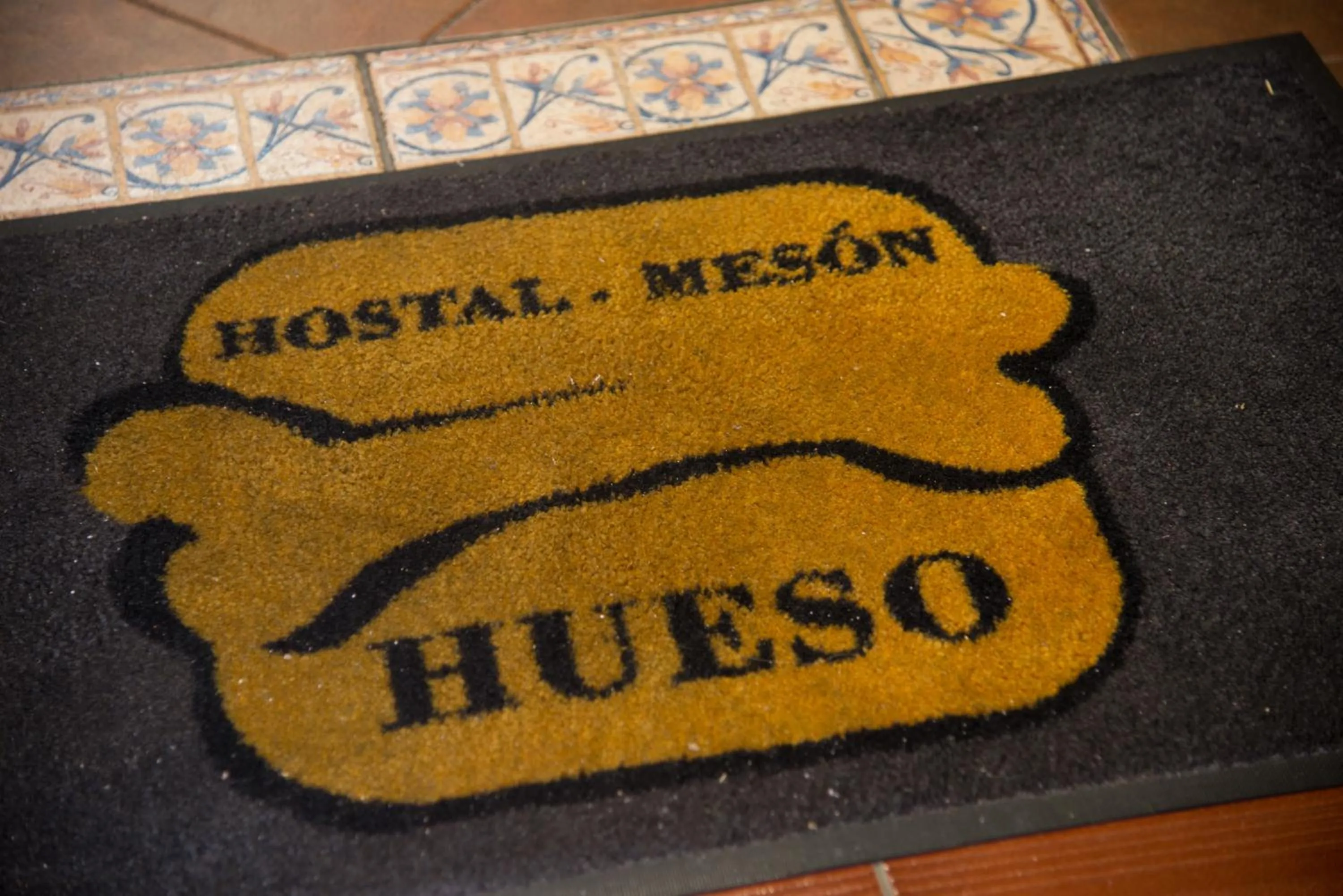 Decorative detail in Hostal Hueso