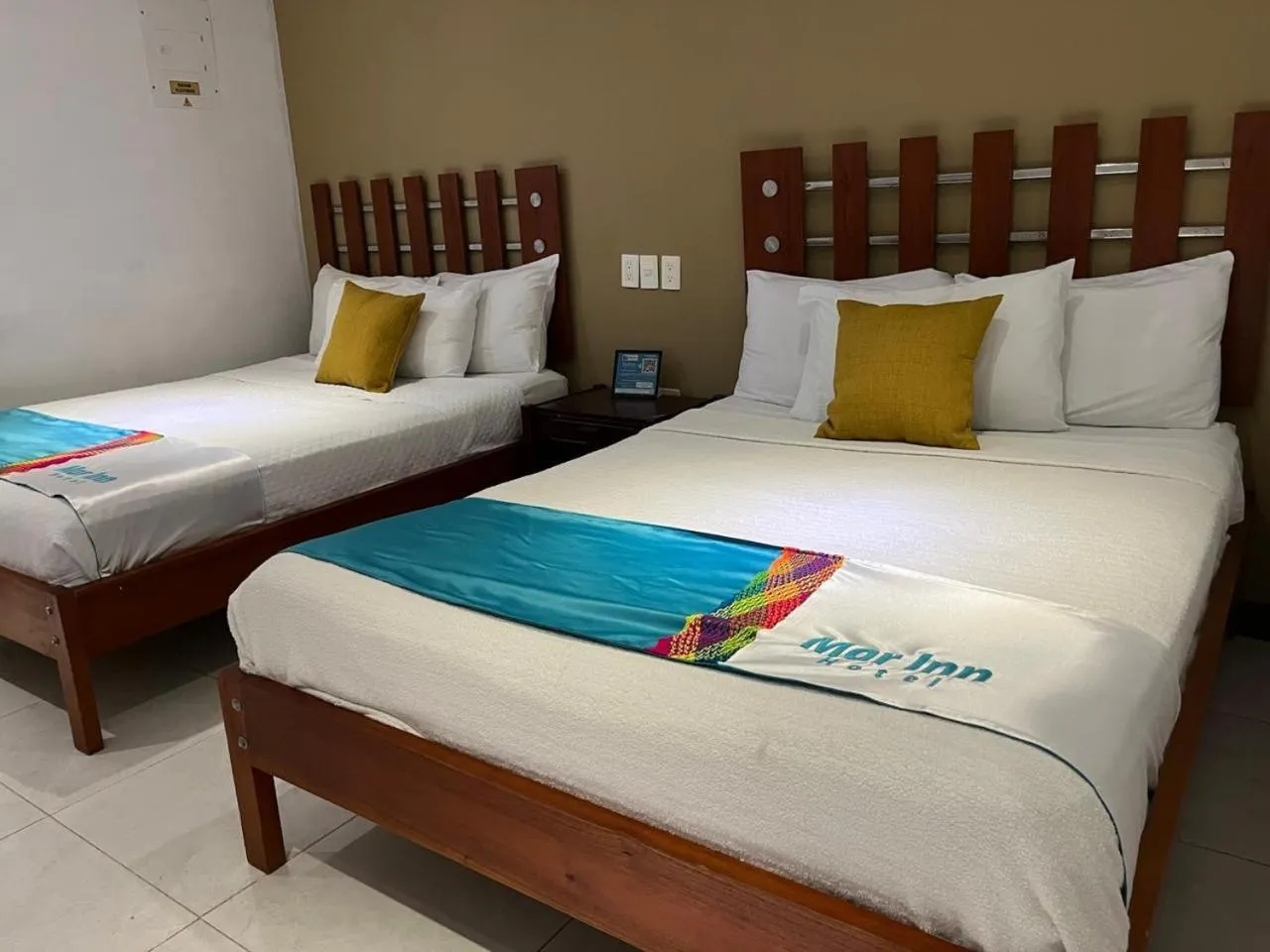 Bed in Mar Inn Hotel