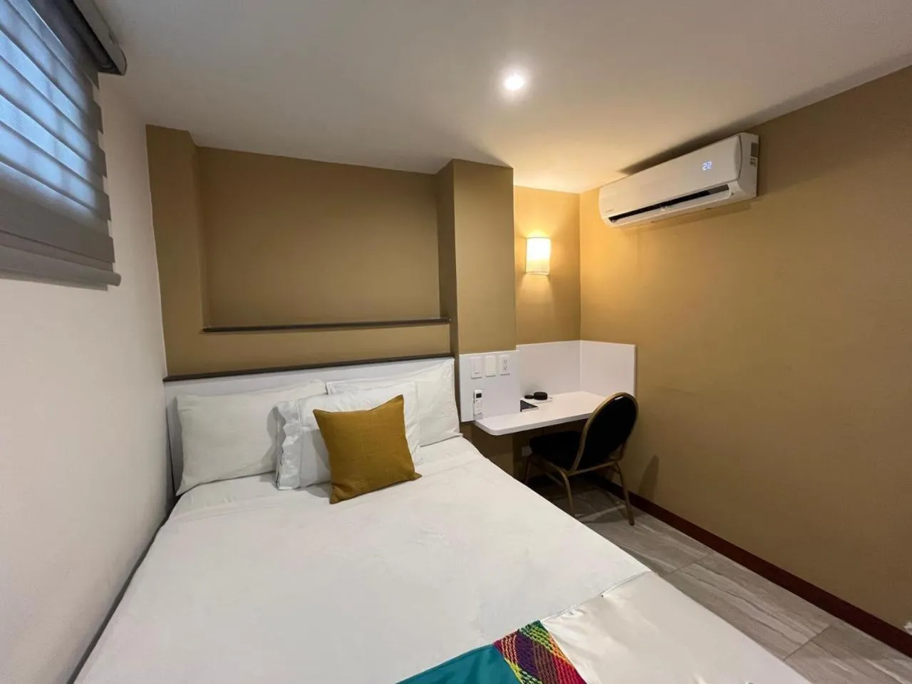 Bed in Mar Inn Hotel