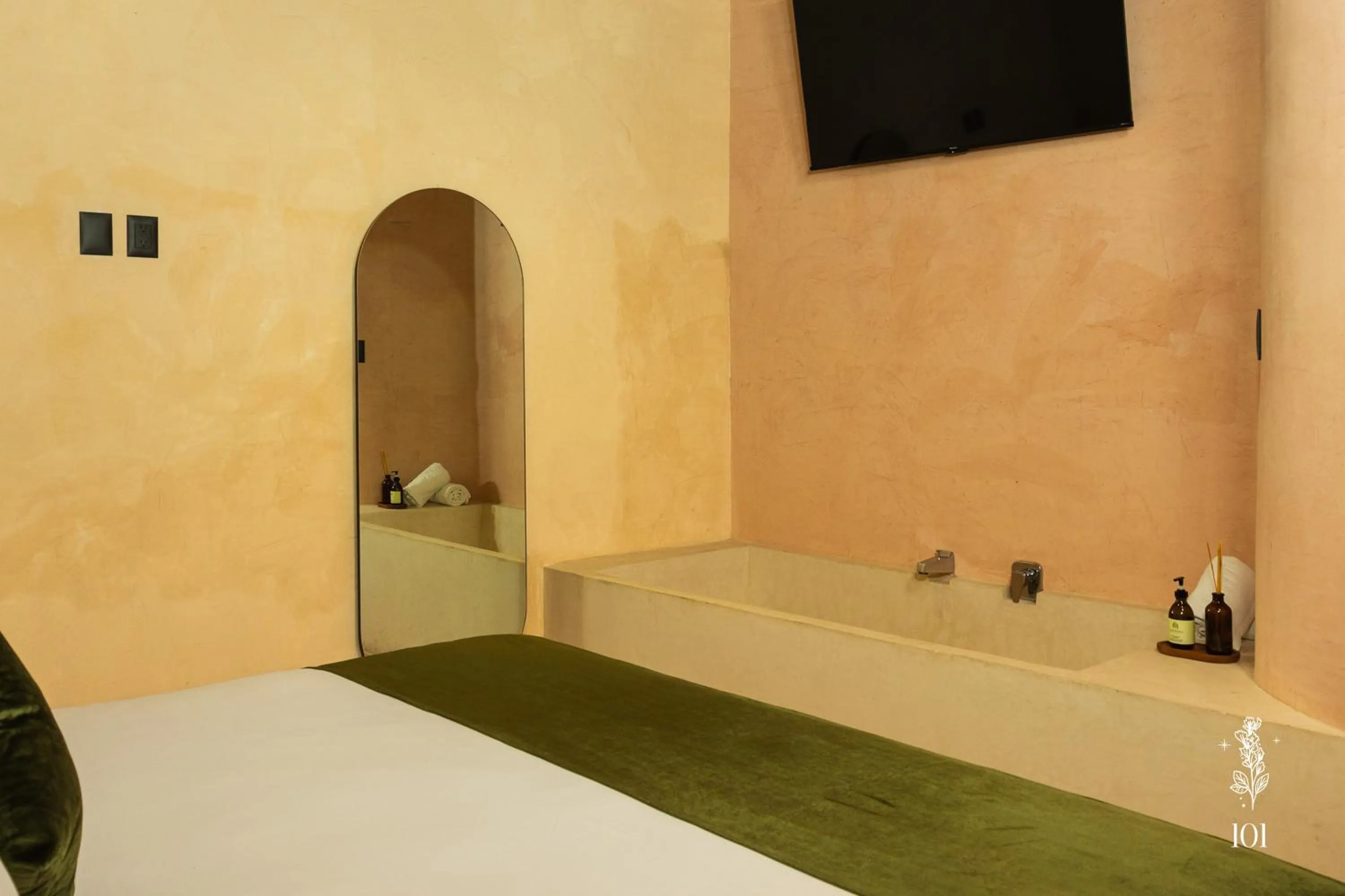 Bath in Sauvé Casa Boutique