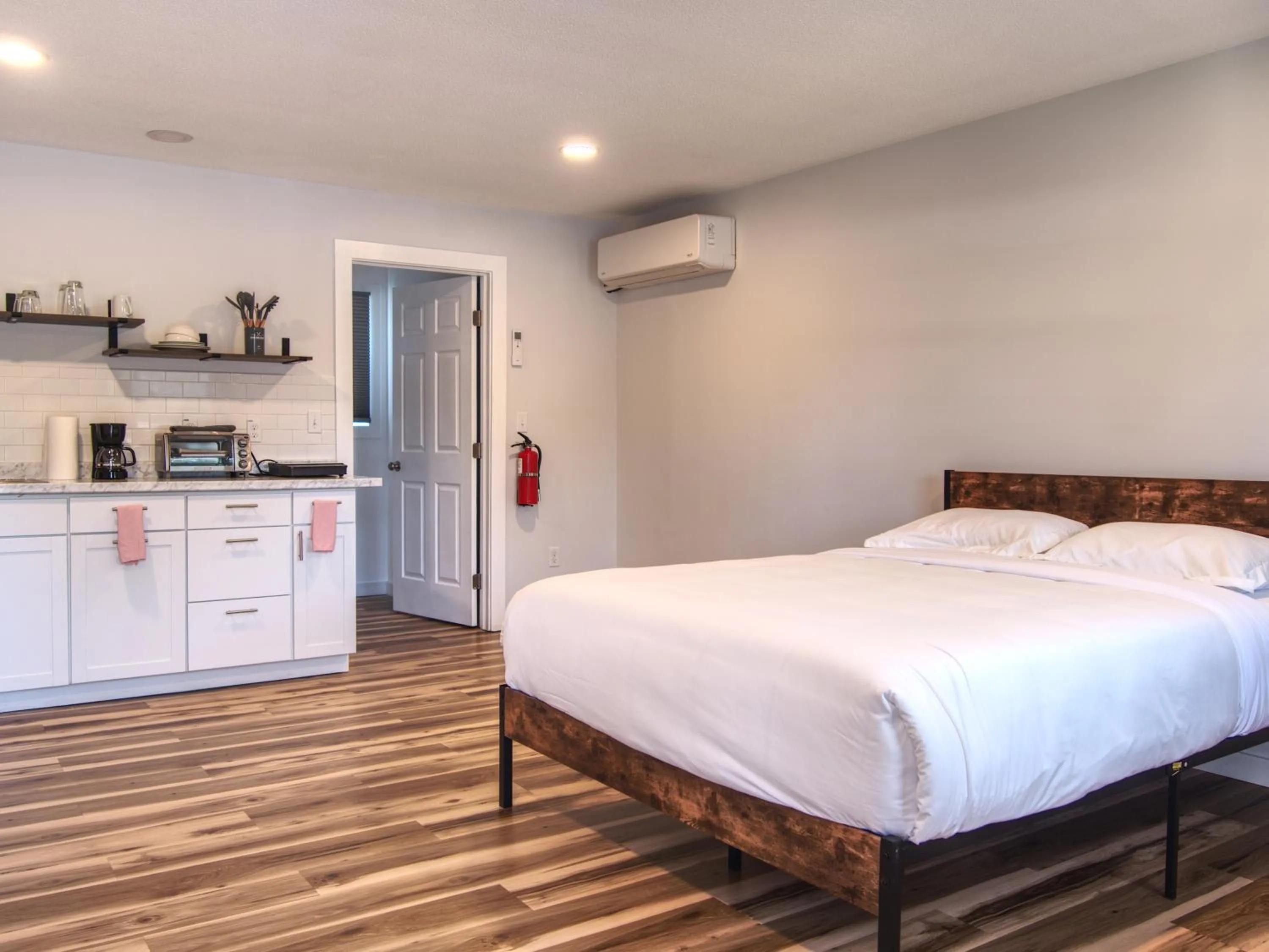 Bed in Vermont Suites