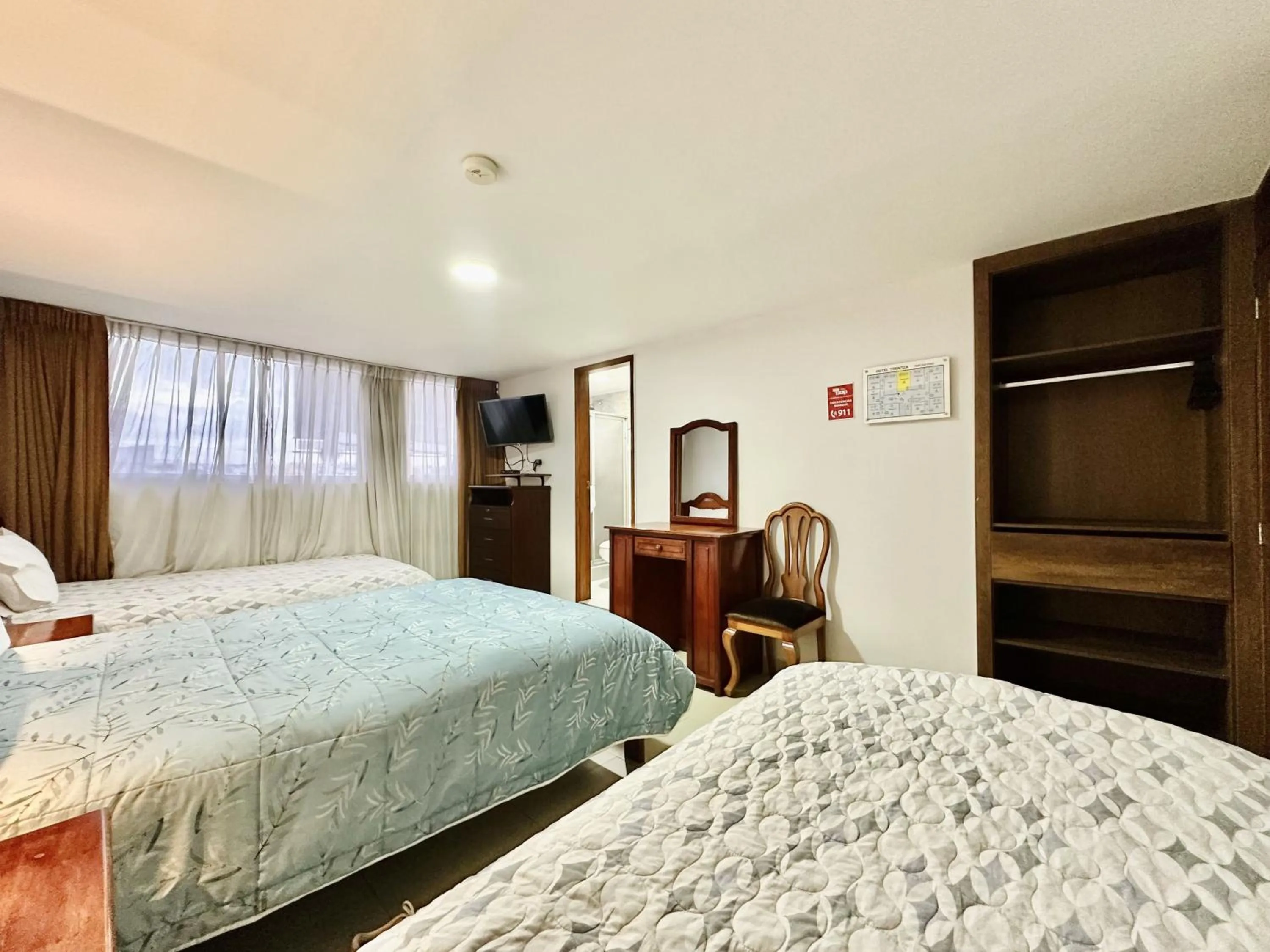 TV and multimedia in Hotel Tiwintza Internacional