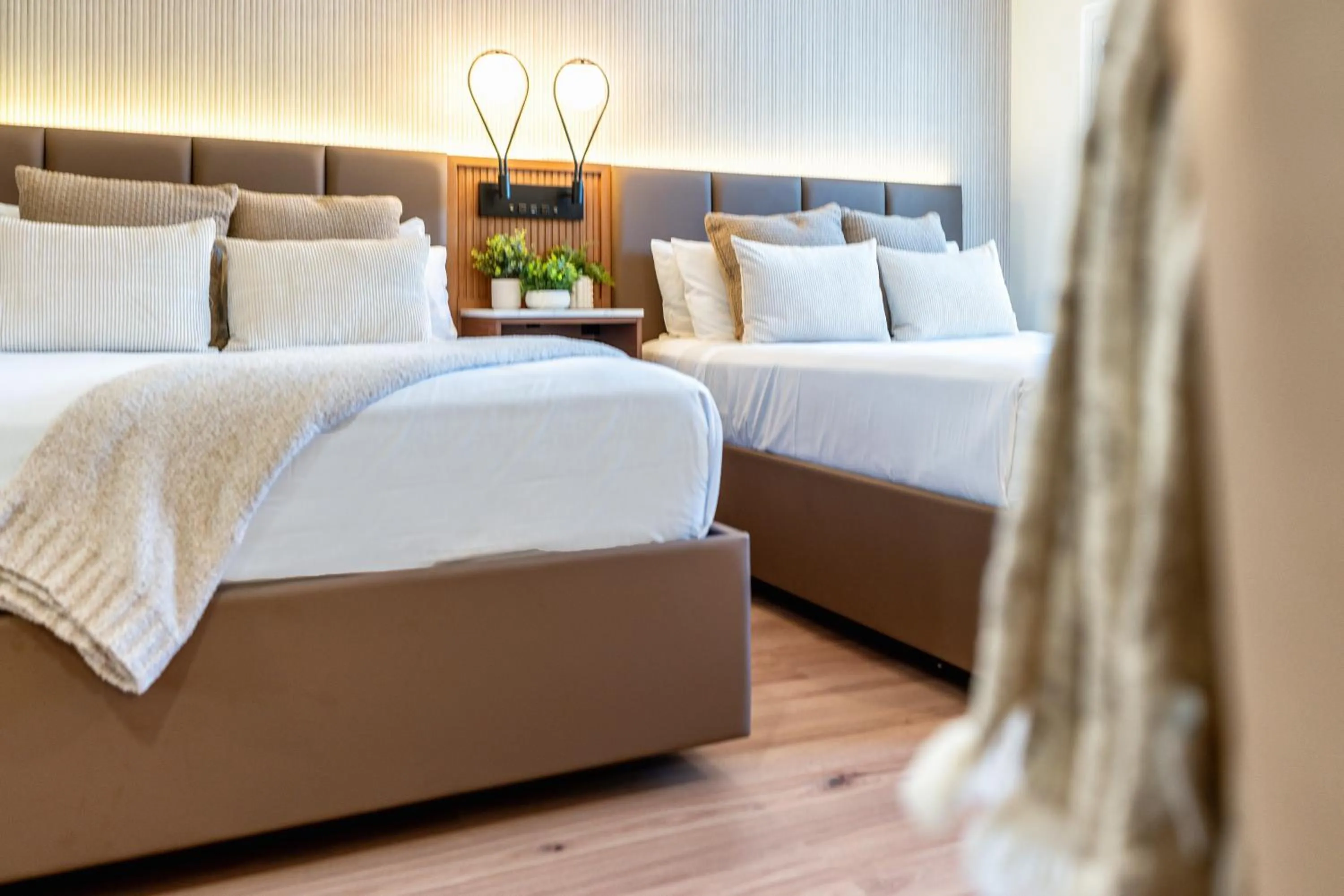 Bed in LYFE INN & SUITES by AGA - Beverly Hills