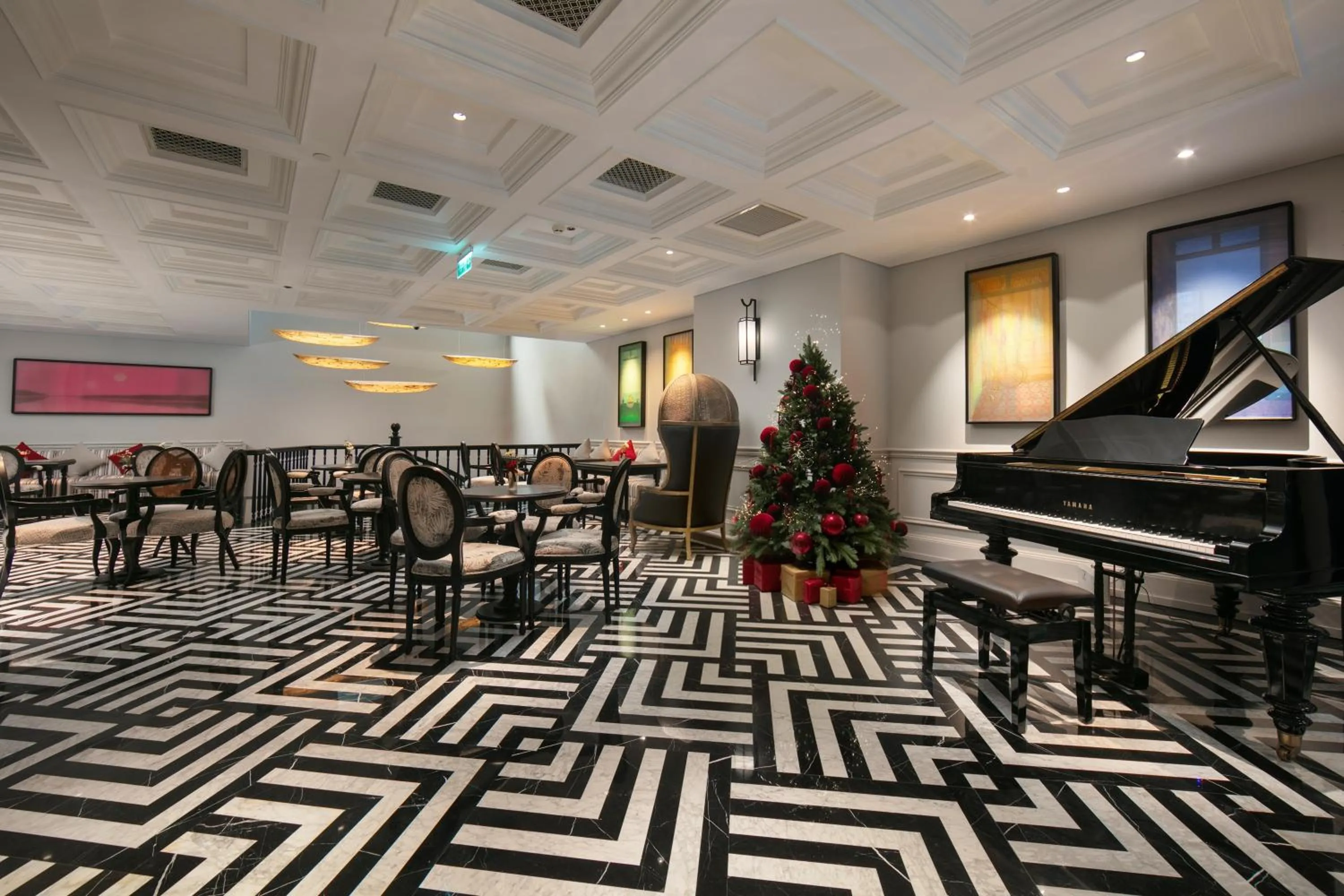 Restaurant/places to eat in T Boutique Hotel