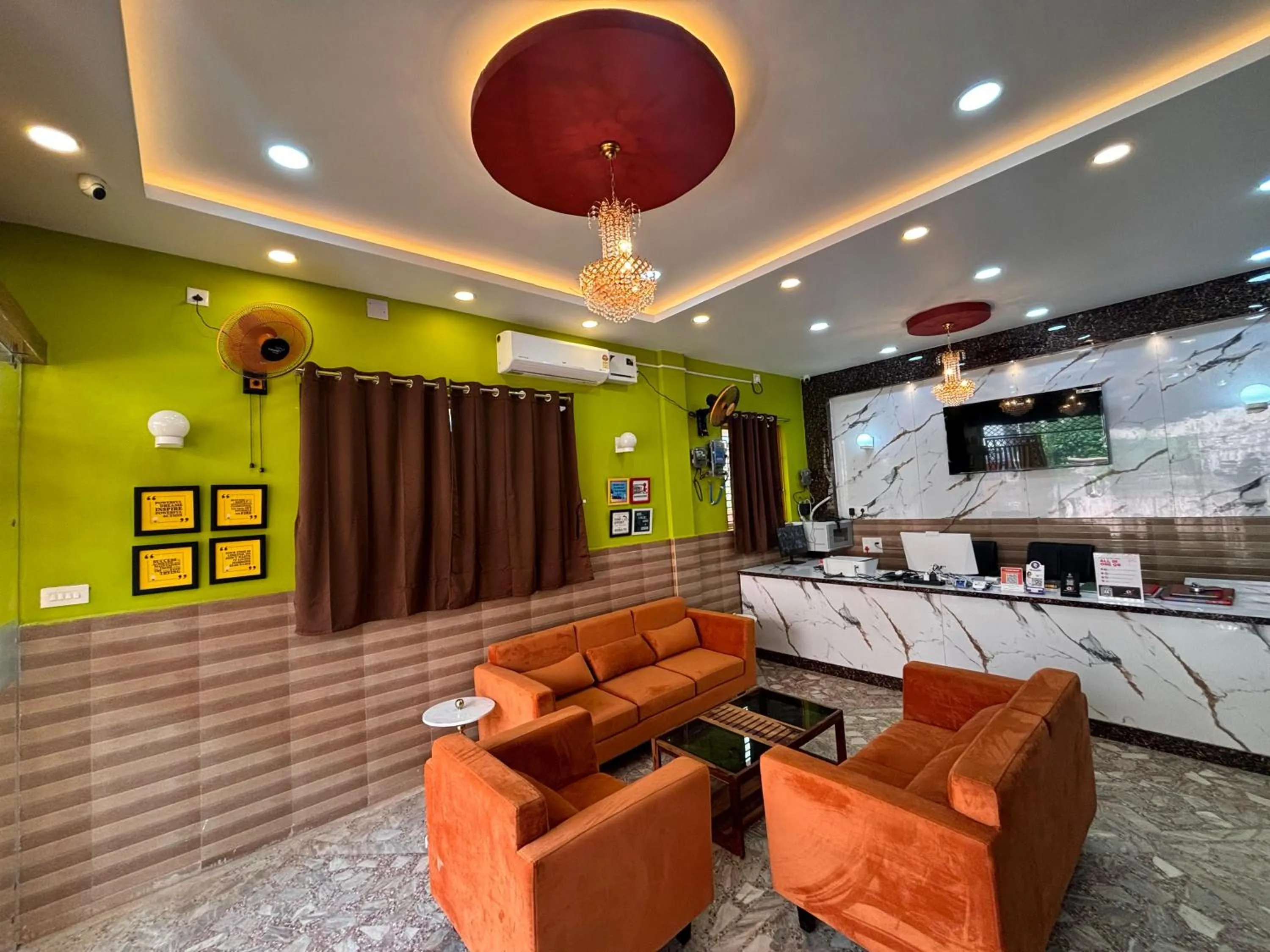 Lobby or reception in Dee Dash Inn