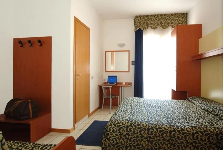 Photo of the whole room, Bed in Hotel Lido