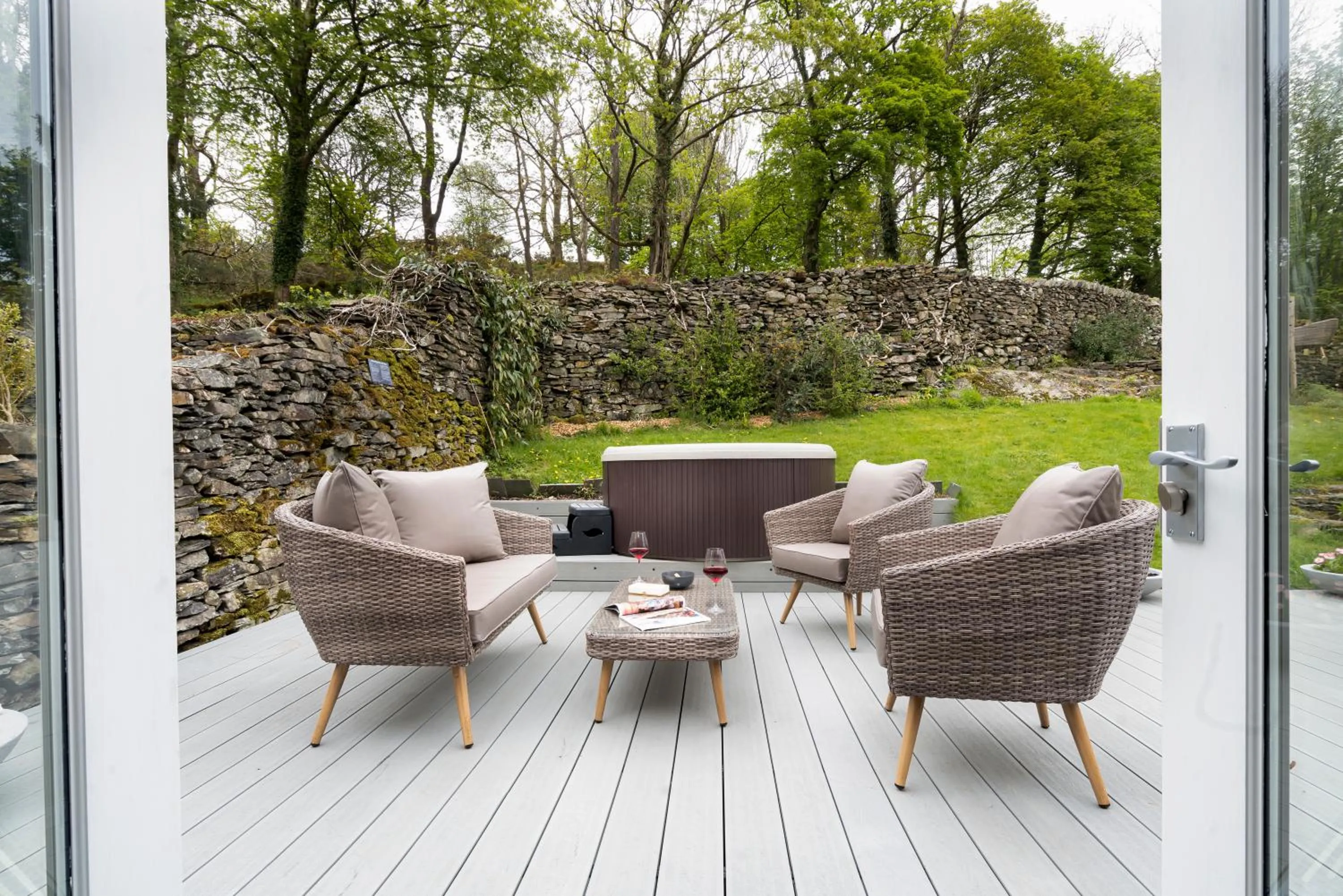 Aphrodites Group - Luxury Hot Tub Suites in Central Lake District!