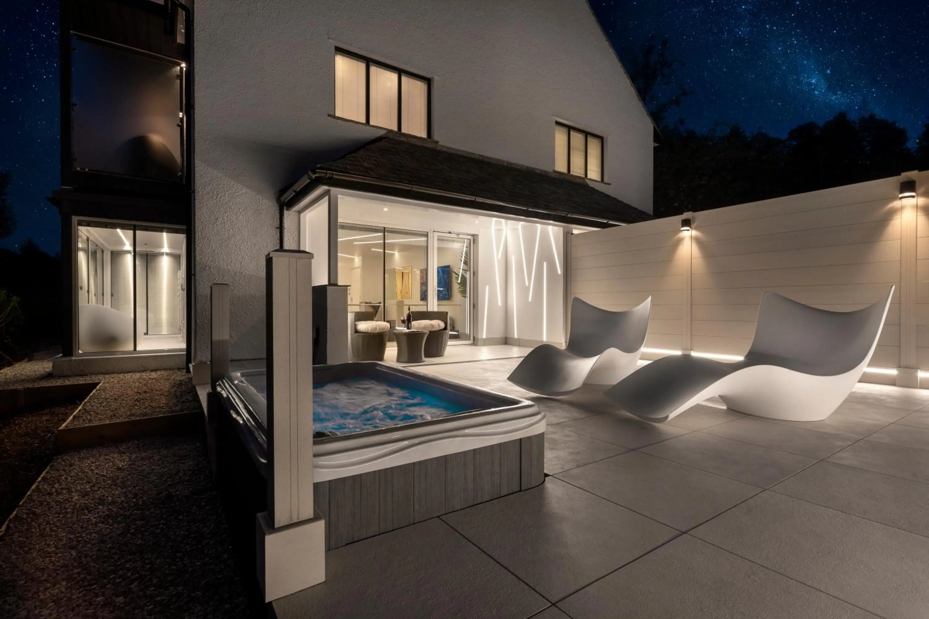 Aphrodites Group - Luxury Hot Tub Suites in Central Lake District!