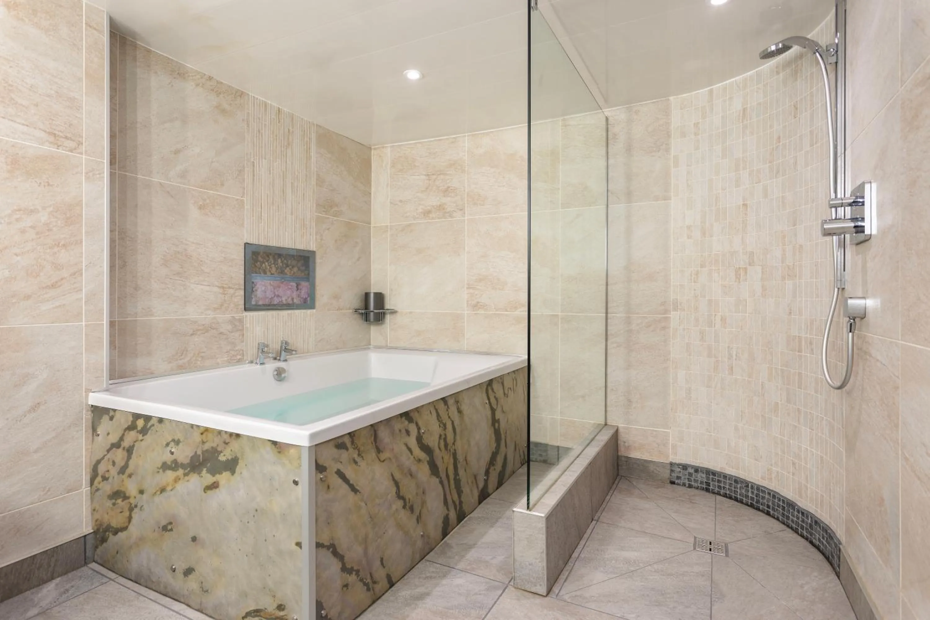 Aphrodites Group - Luxury Hot Tub Suites in Central Lake District!