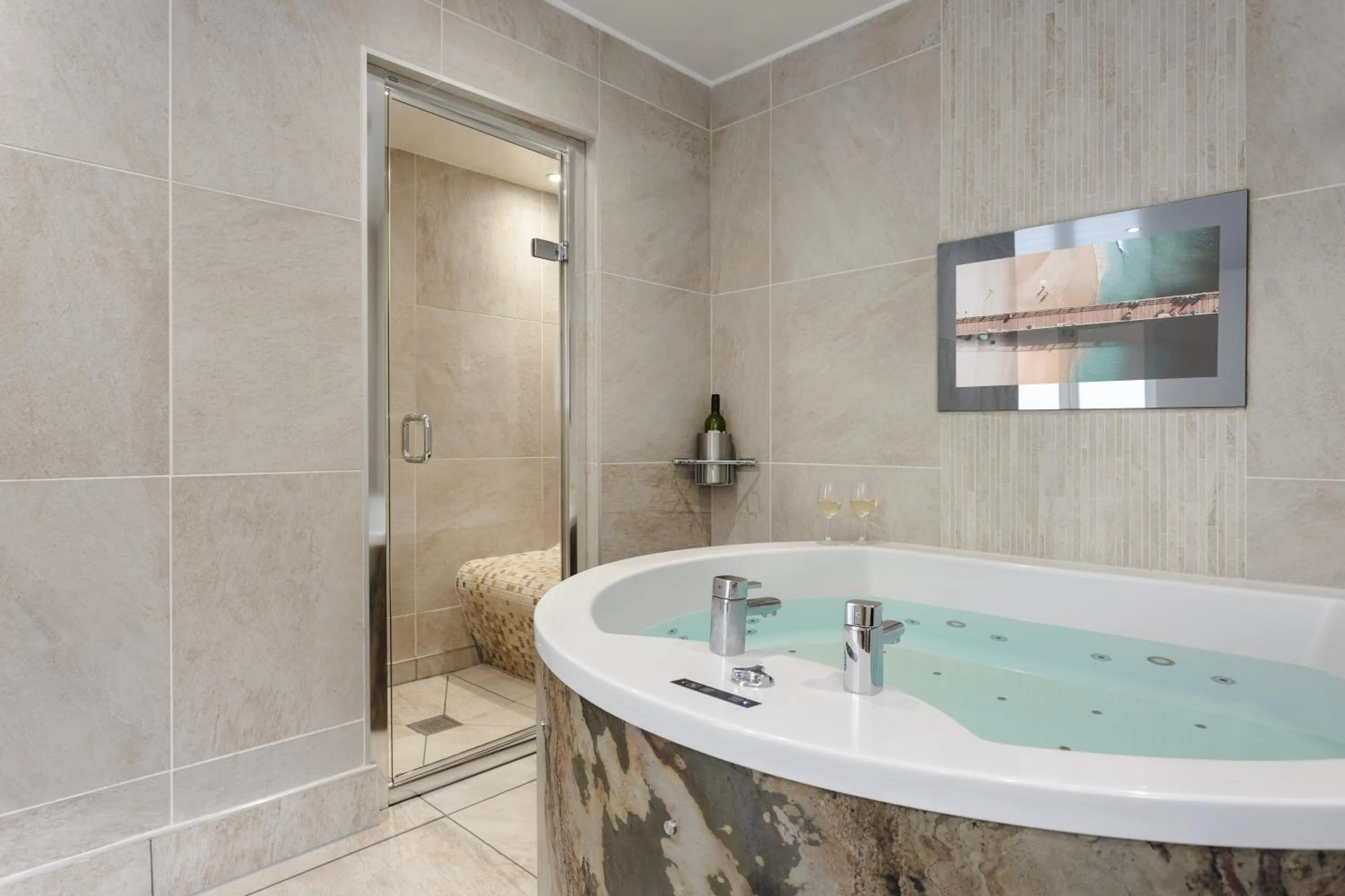 Aphrodites Group - Luxury Hot Tub Suites in Central Lake District!