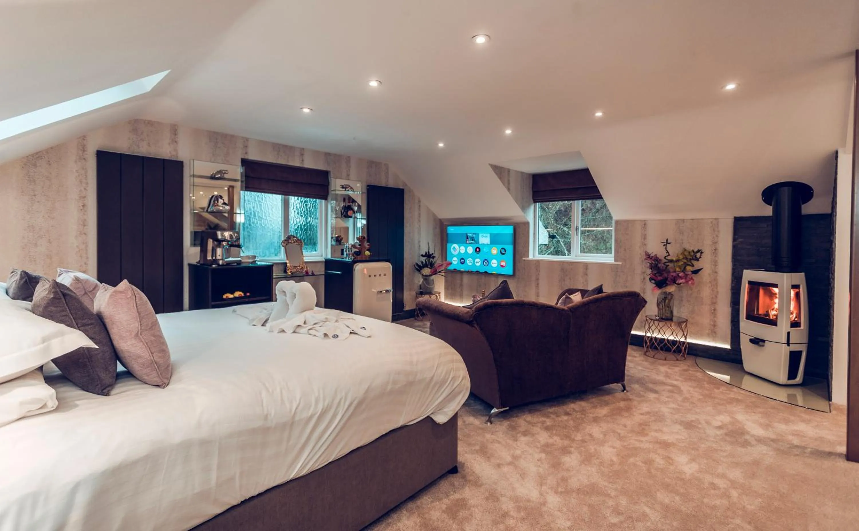 Bed in Aphrodites Group - Luxury Hot Tub Suites in Central Lake District!