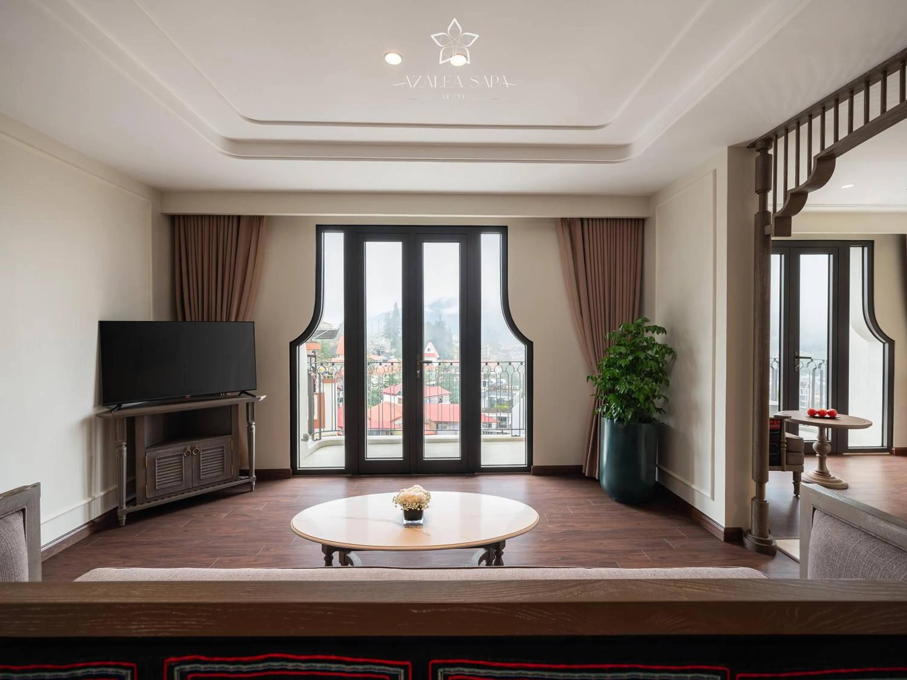 Communal lounge/ TV room in Azalea Sapa Hotel