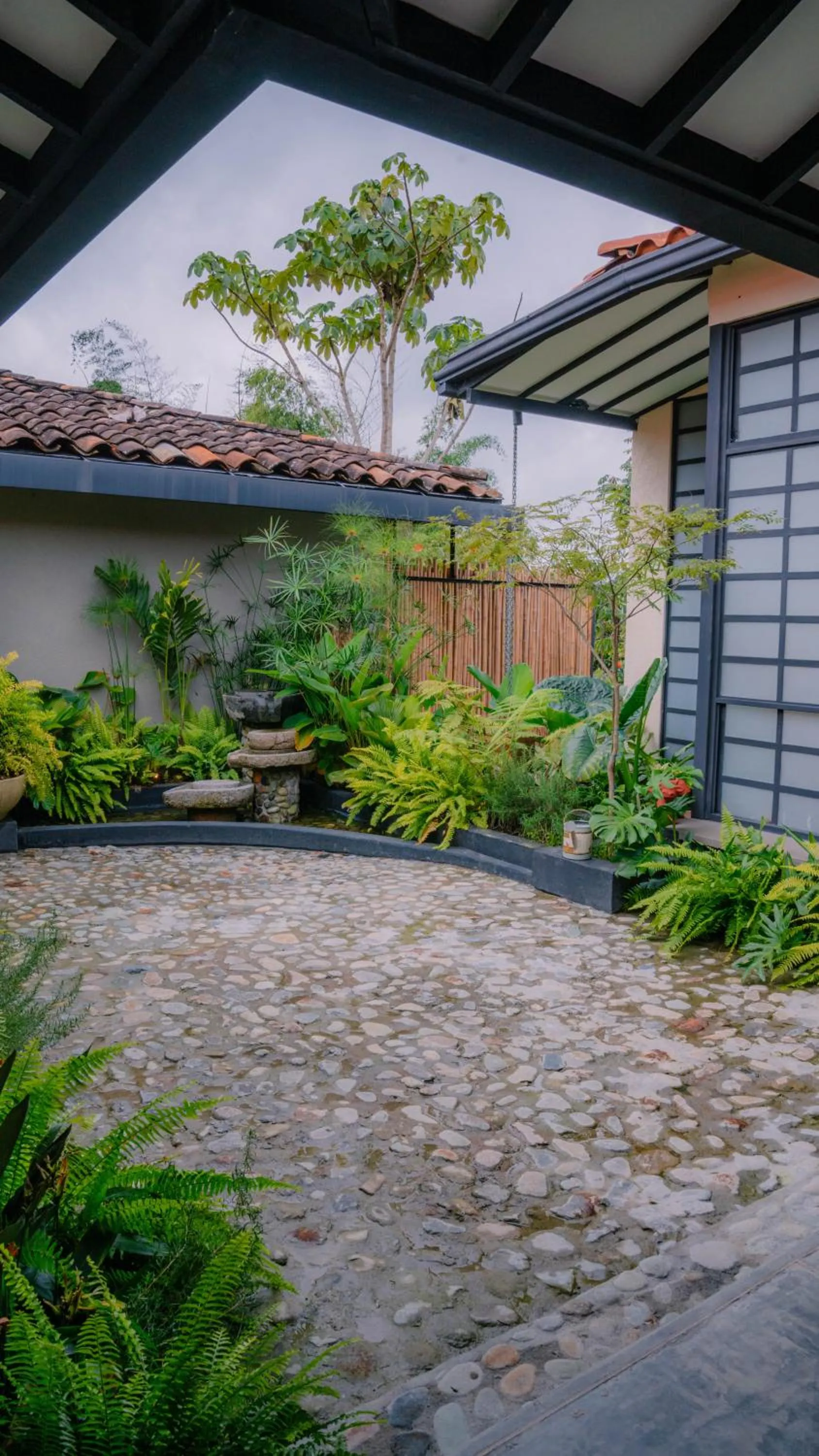 Patio in Tukki Ecolodge Hotel