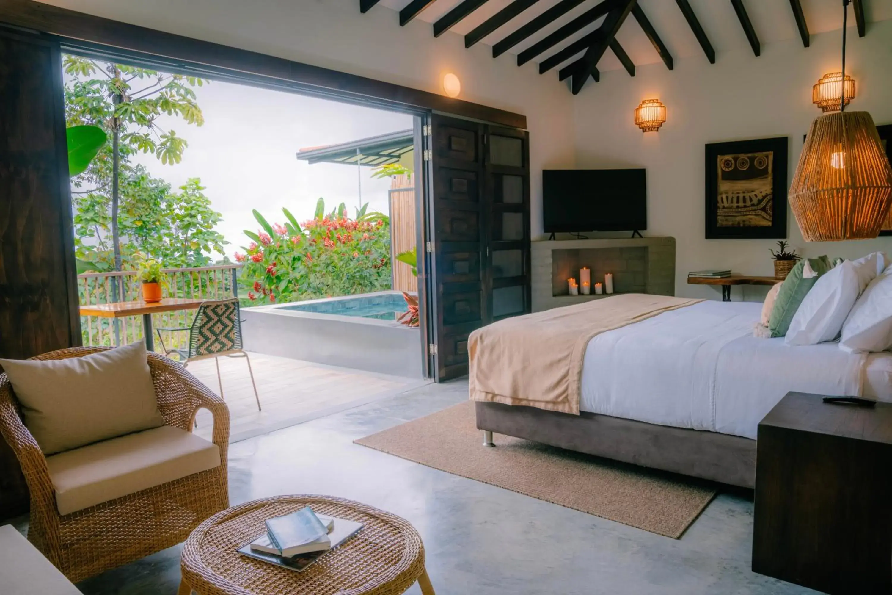 King Suite with Spa Bath in Tukki Ecolodge Hotel King Suite with Spa Bath in Tukki Ecolodge Hotel