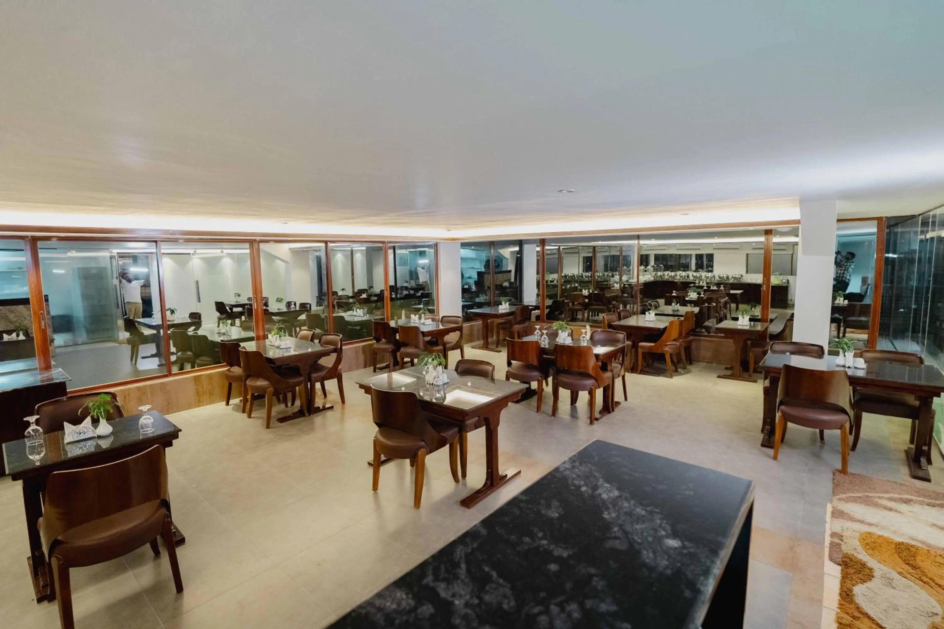 Restaurant/places to eat in Royal Residence Dhaka