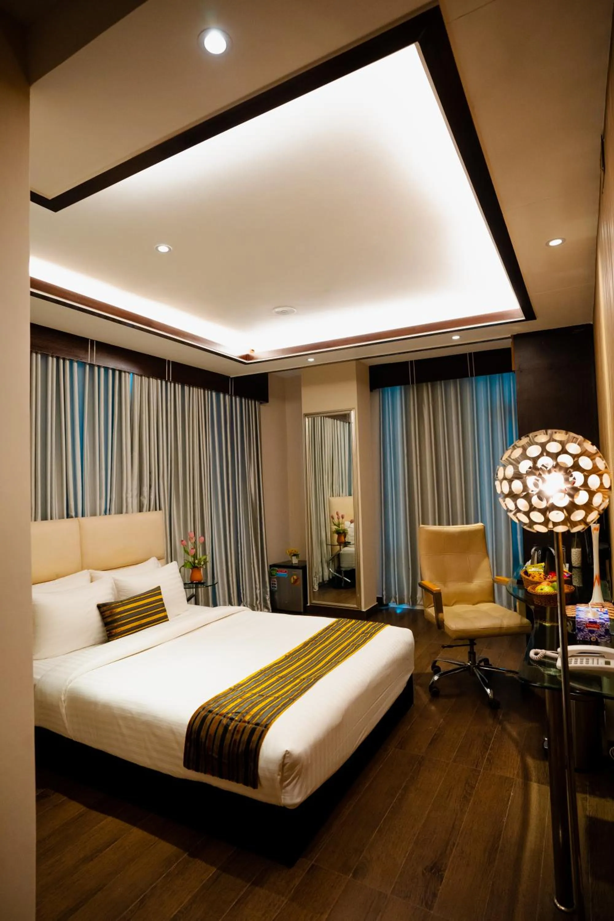 Property building, Bed in Royal Residence Dhaka