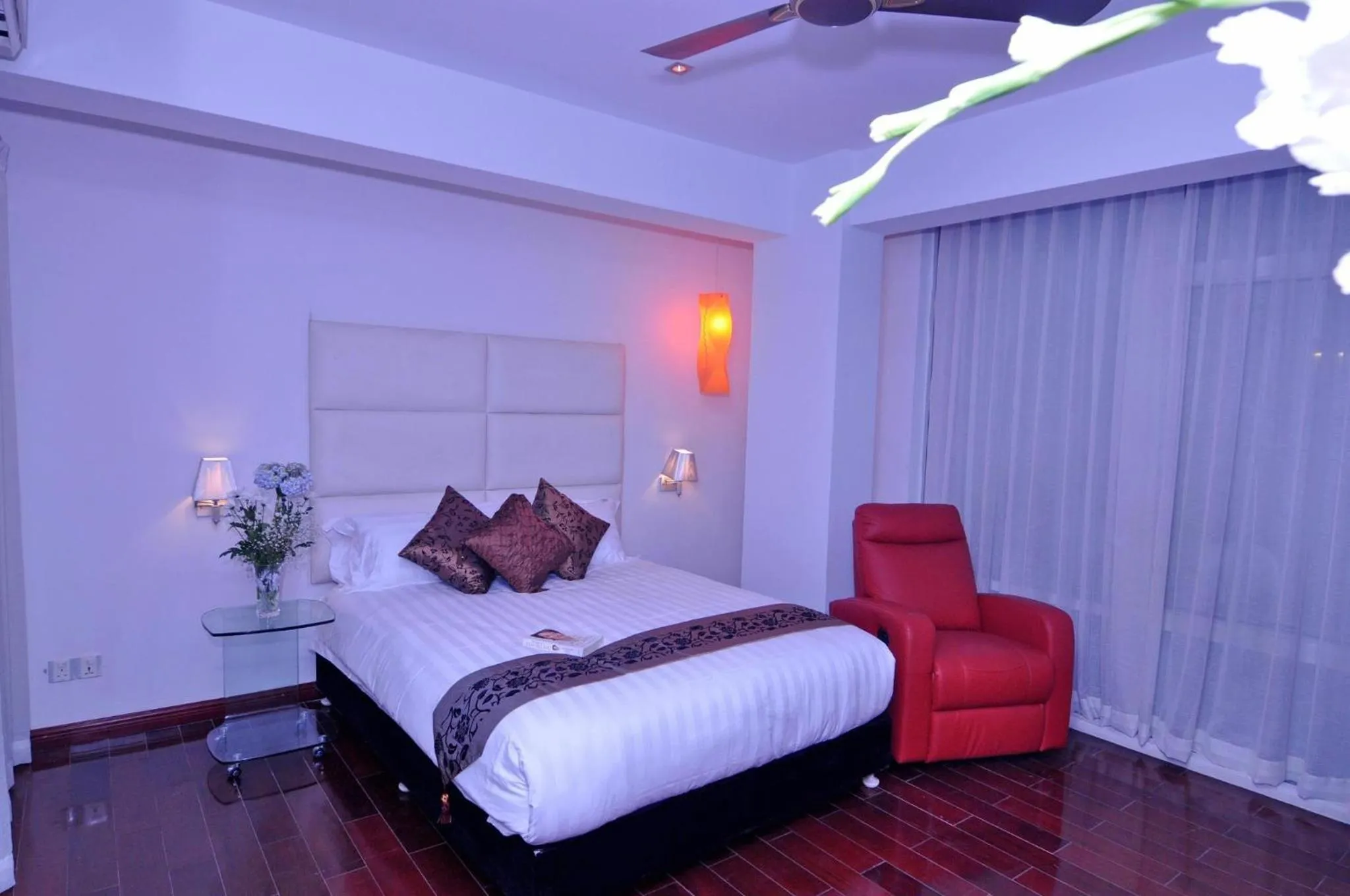 Bedroom, Bed in Royal Residence Dhaka