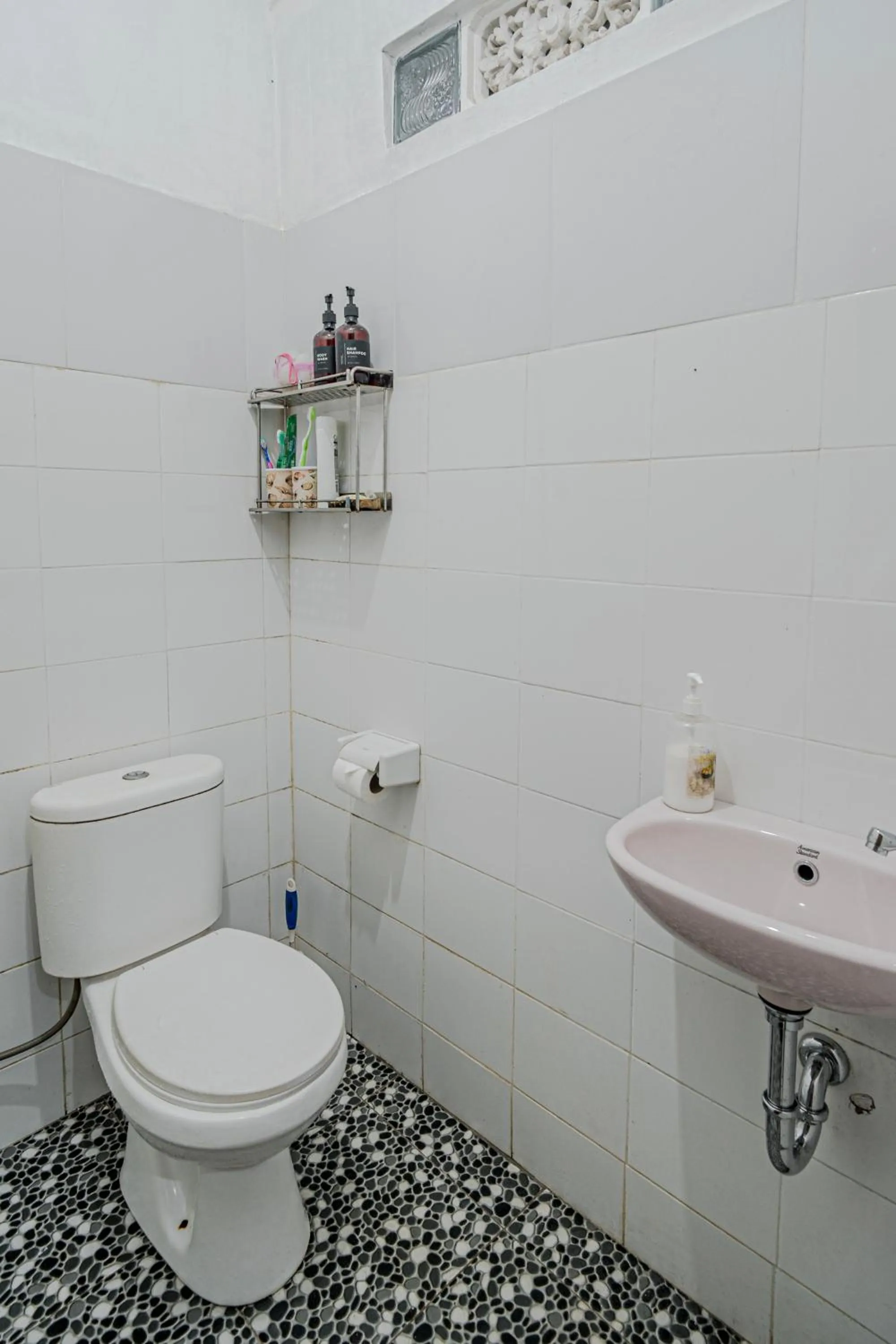 Toilet in Jatiluwih Santya Loka Lodge & Twin Waterfall Managed by Manara