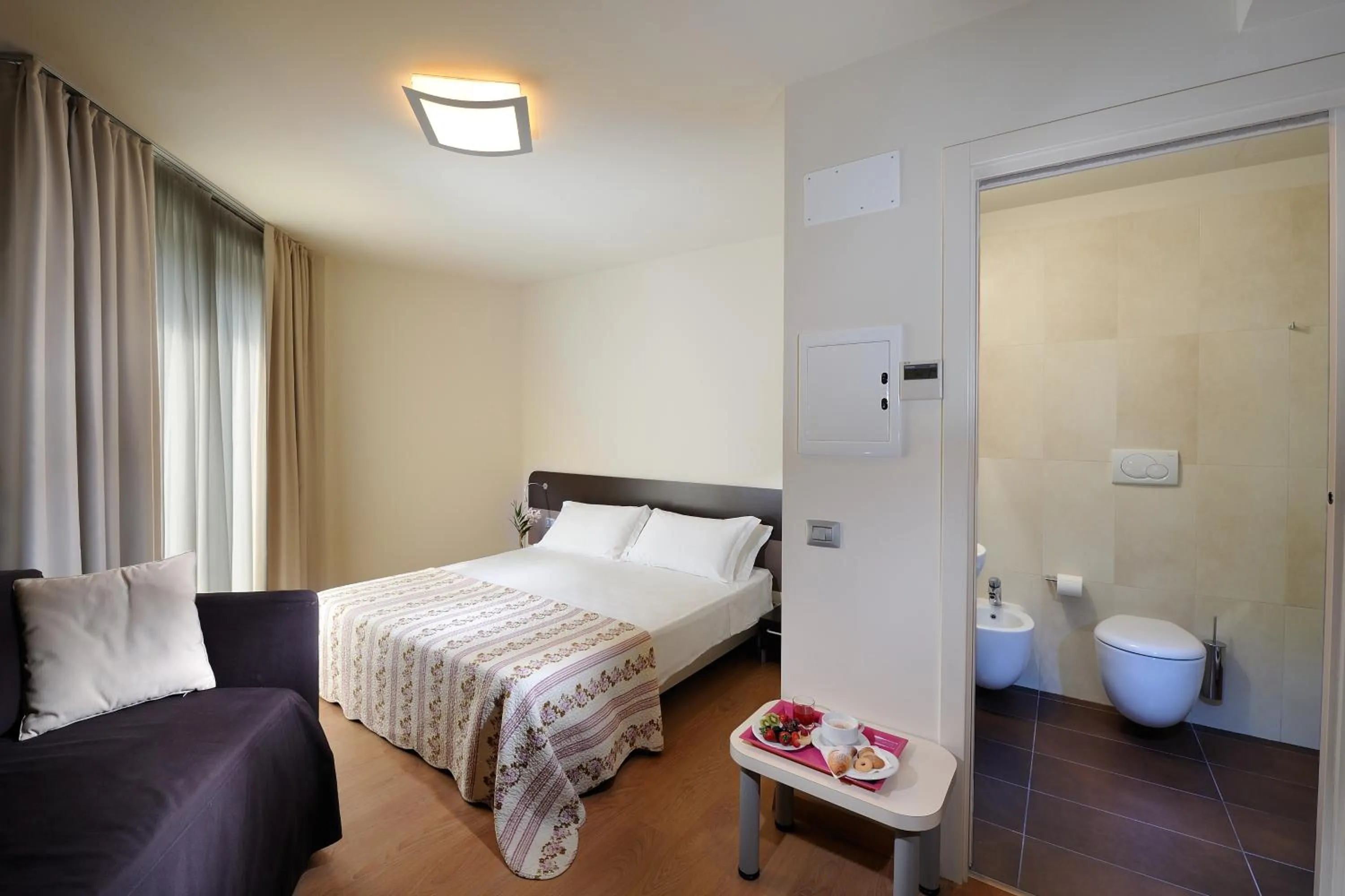 Photo of the whole room, Bed in Hotel Pasha