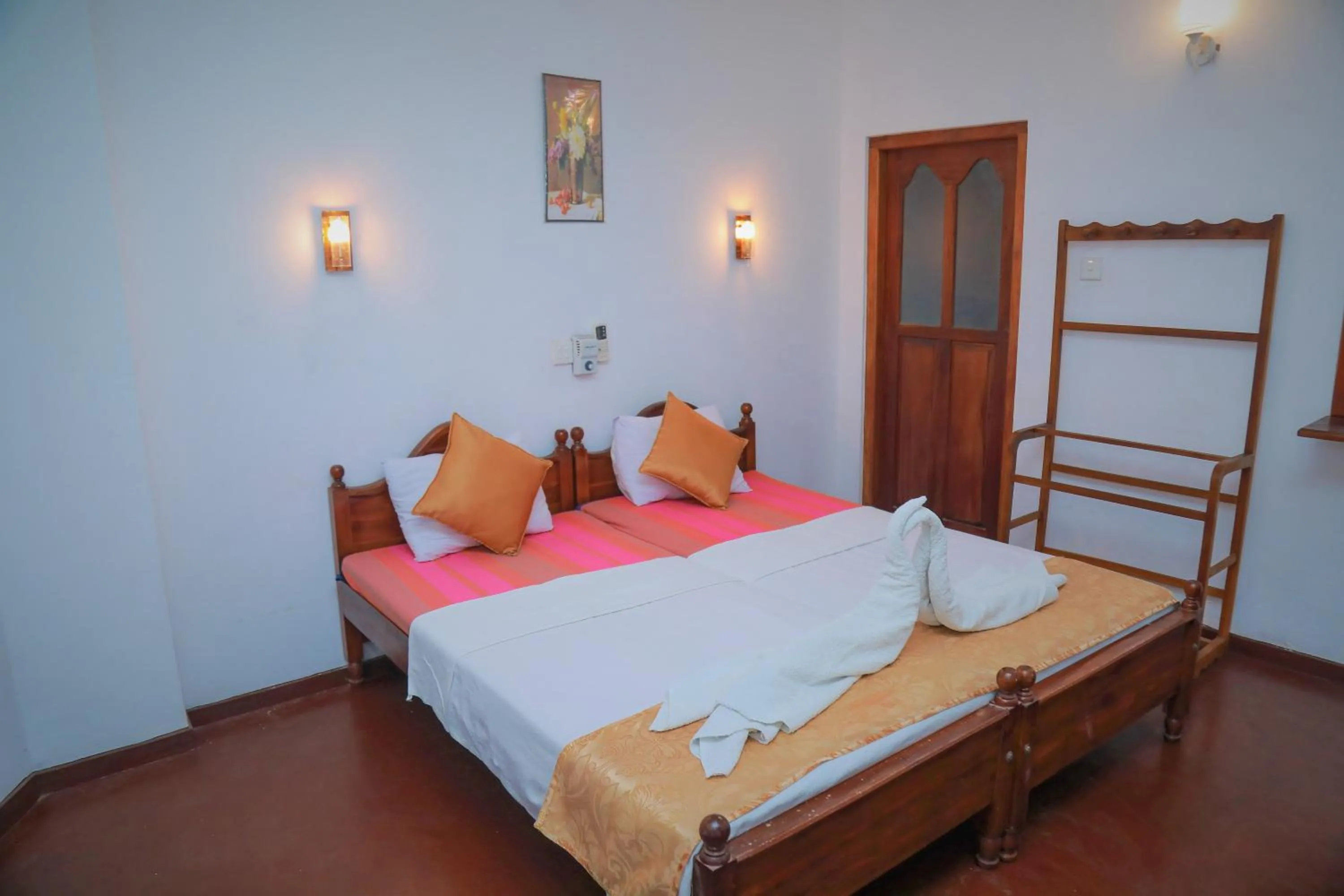 Bed in Villa 468 - Hikkaduwa
