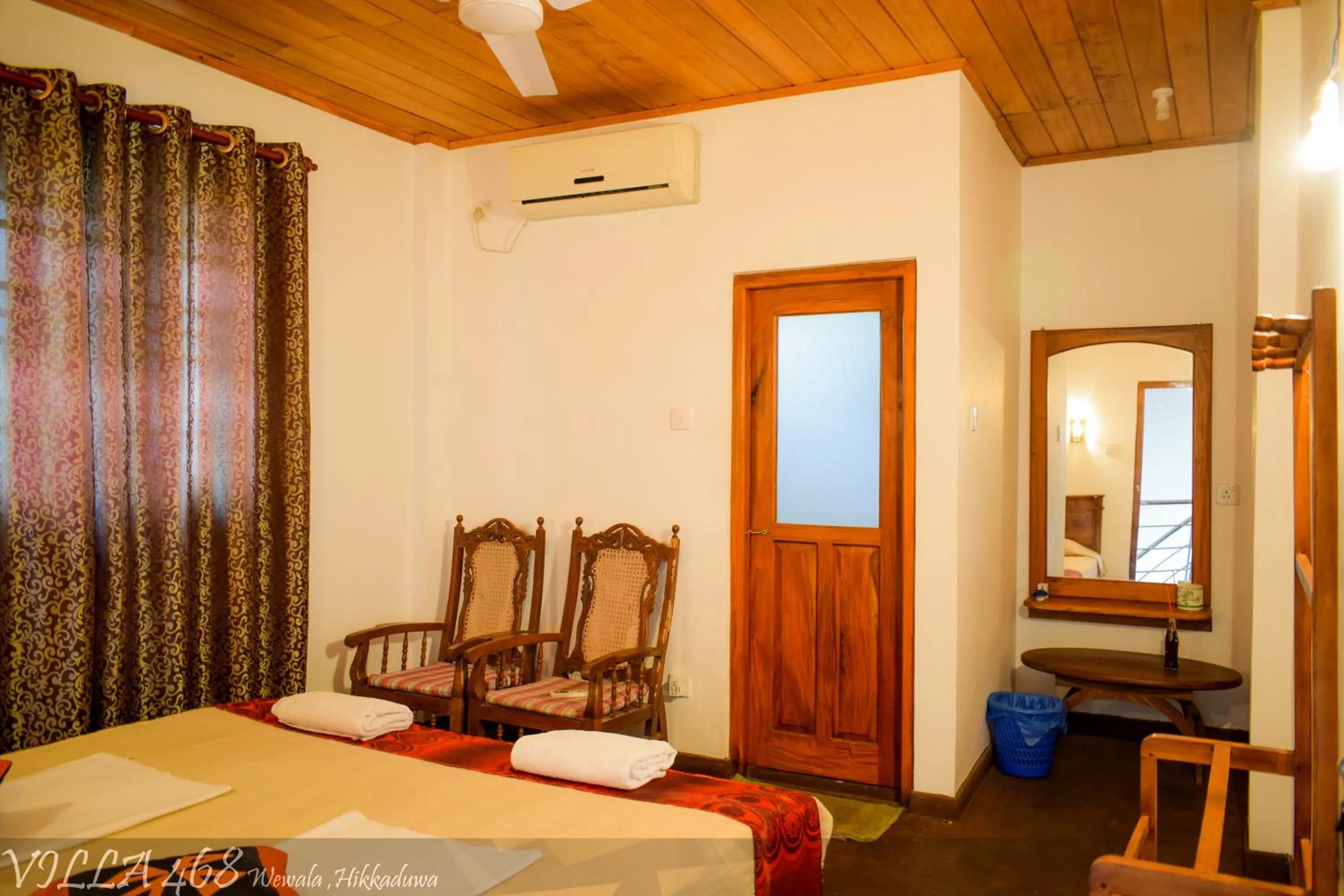 Bed in Villa 468 - Hikkaduwa