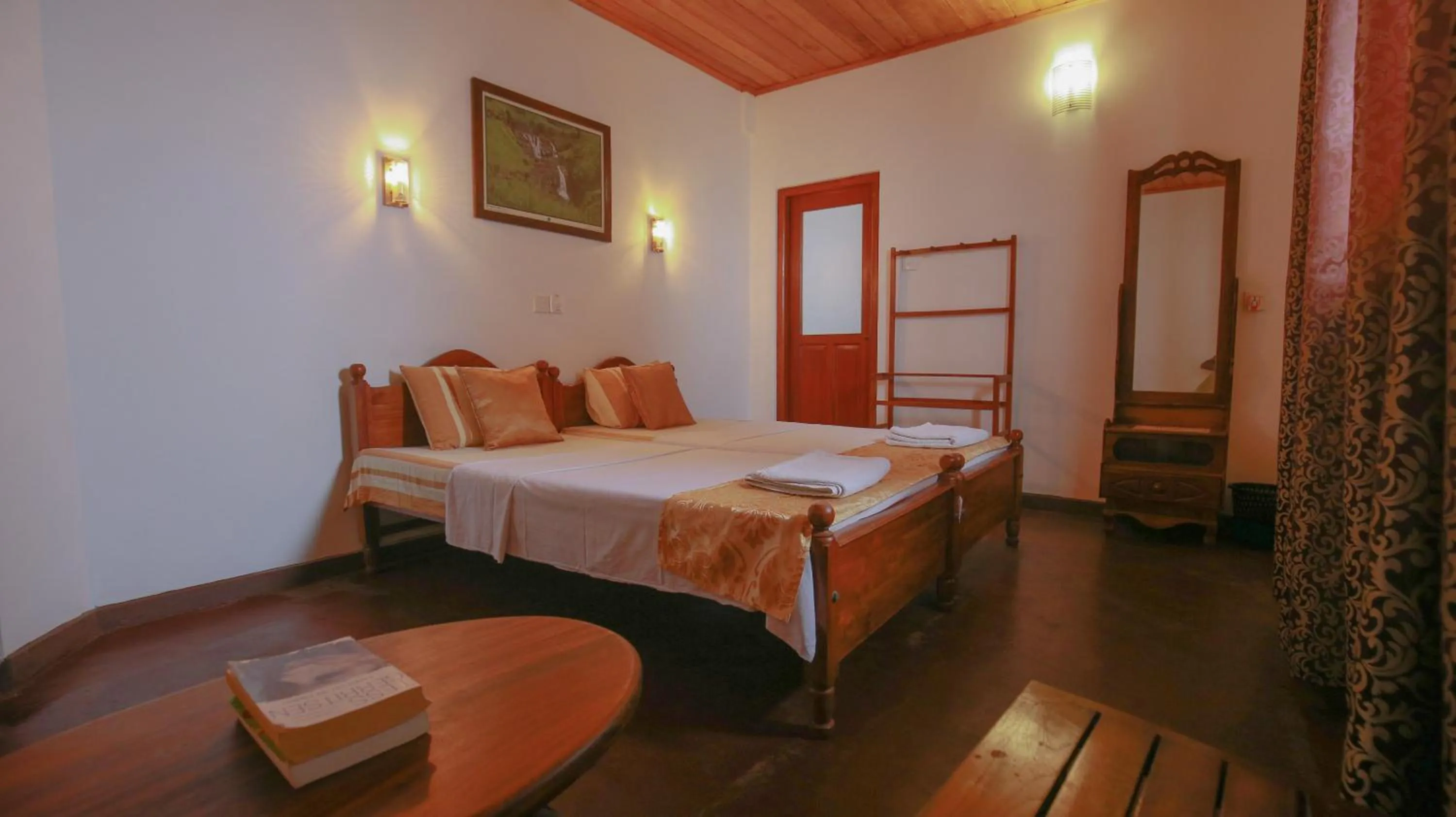 Bed in Villa 468 - Hikkaduwa