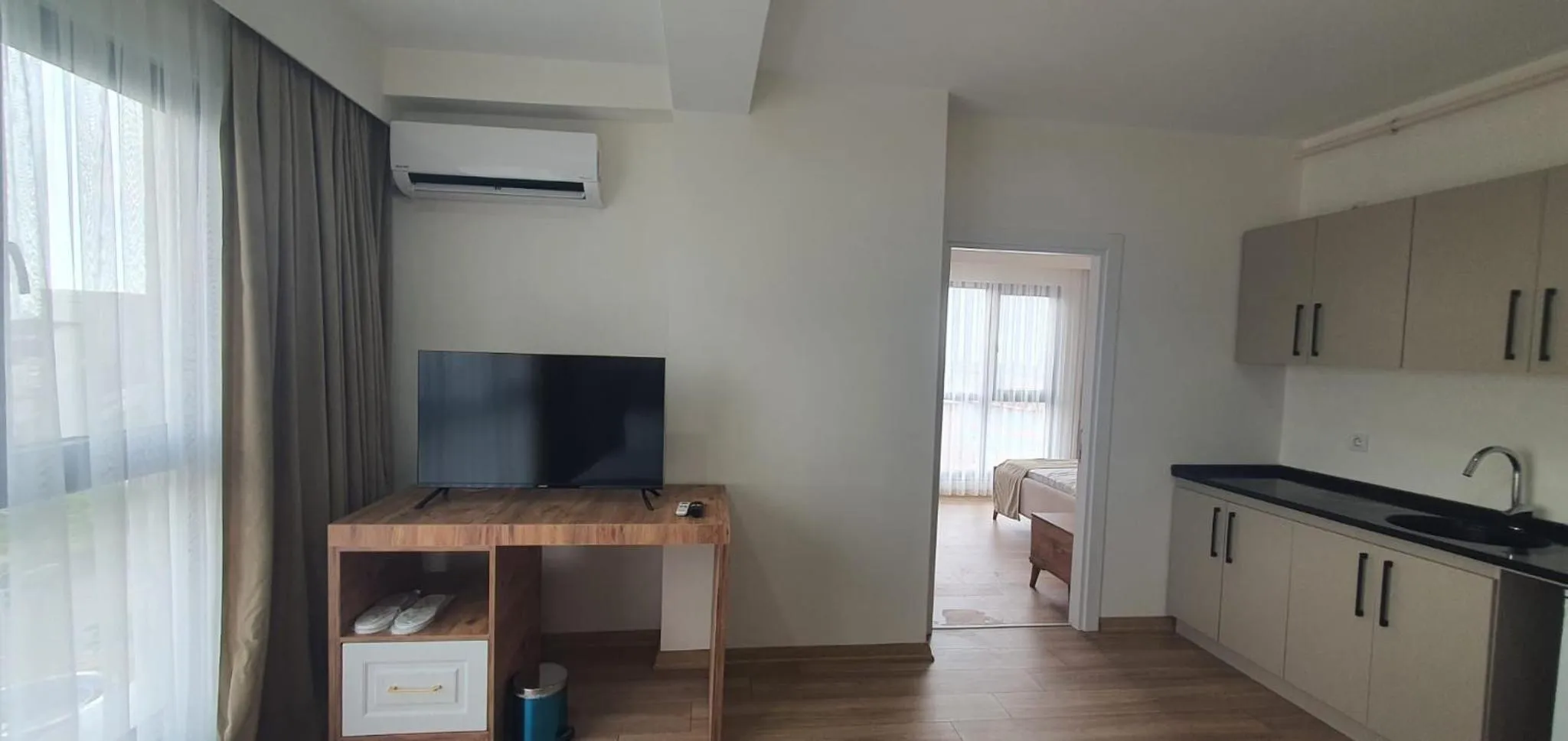 TV and multimedia in Petra Port Hotel