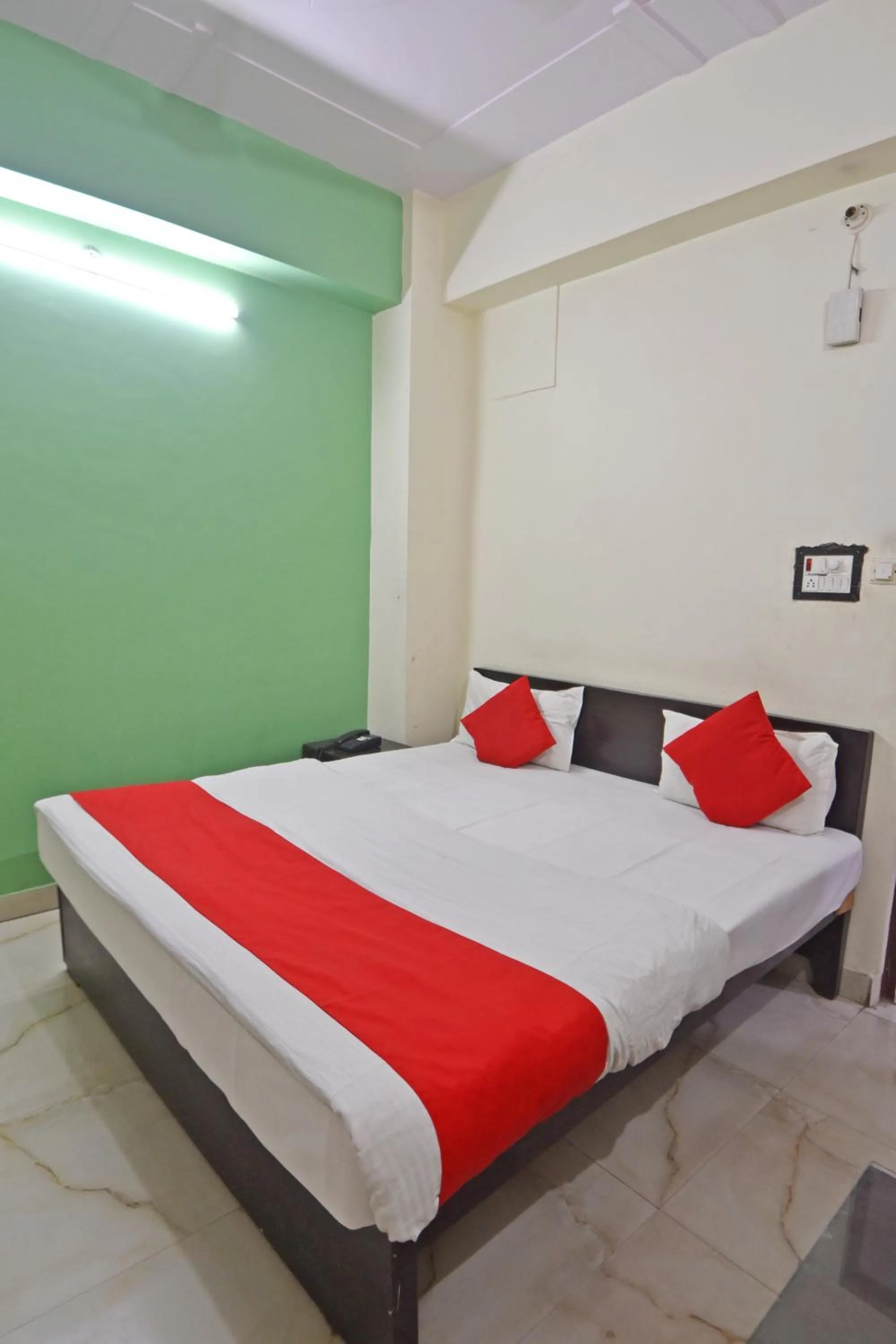 Double Room - single occupancy in Hotel Maharaja Palace