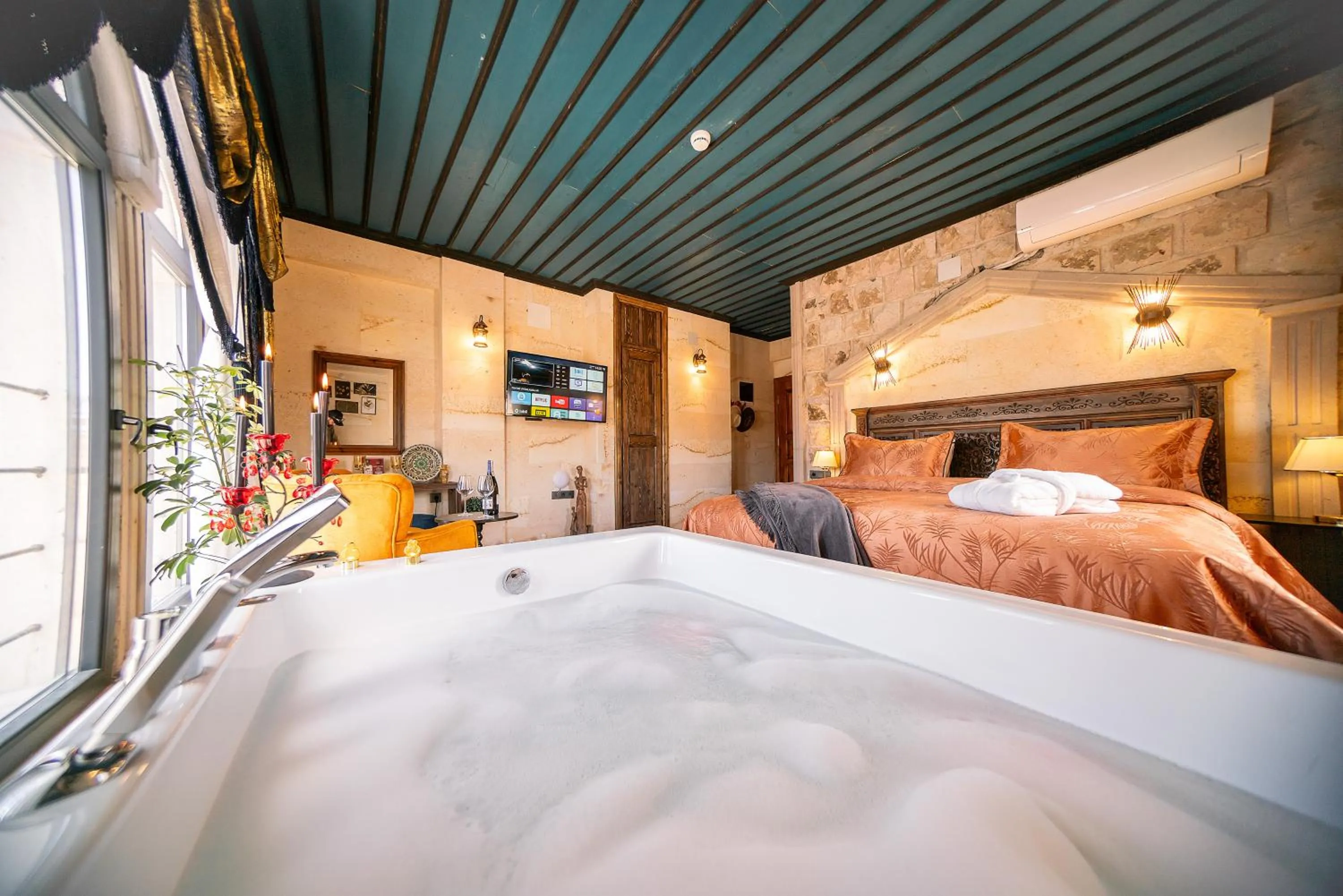 Bed in Abra Stone House