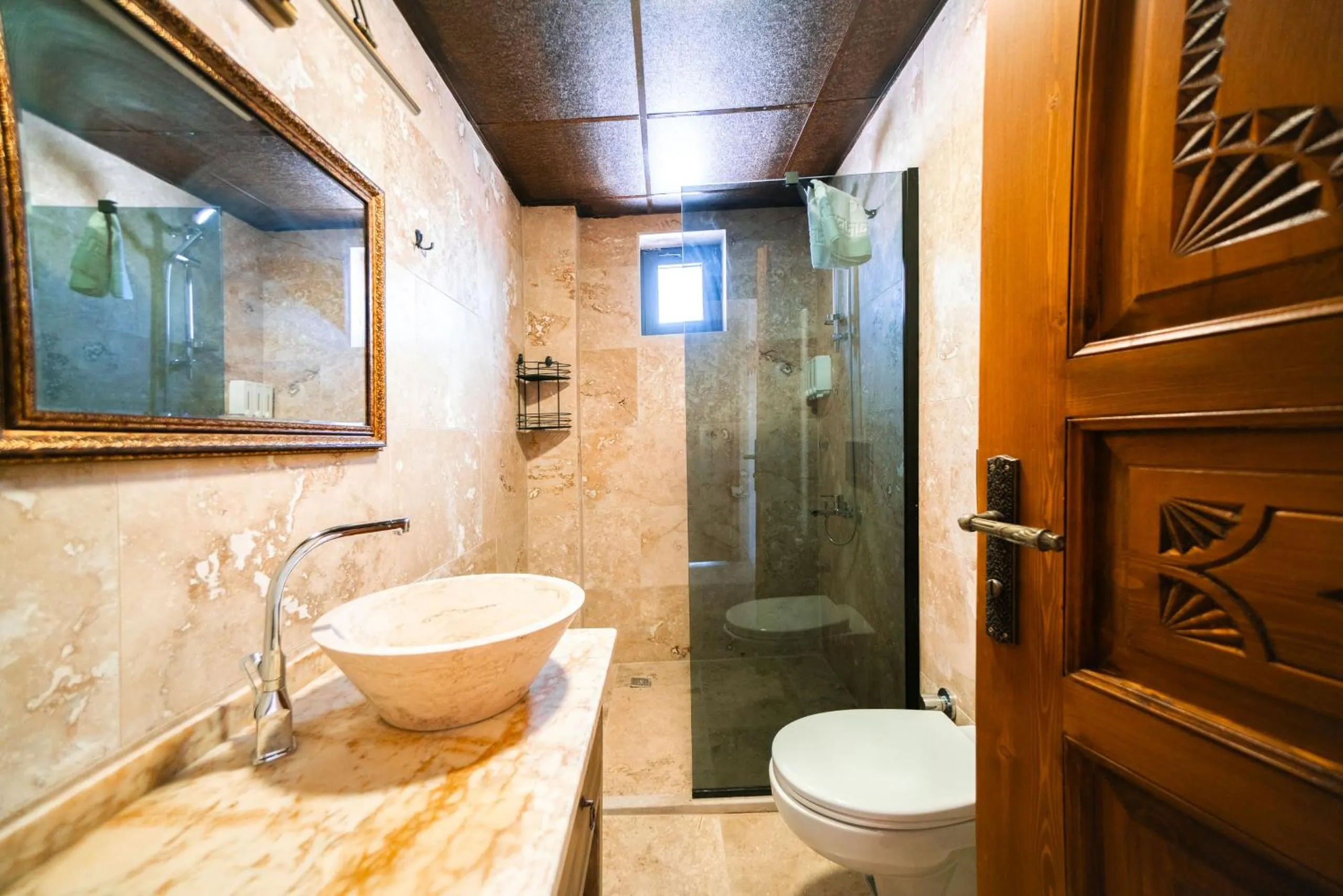 Shower in Abra Stone House