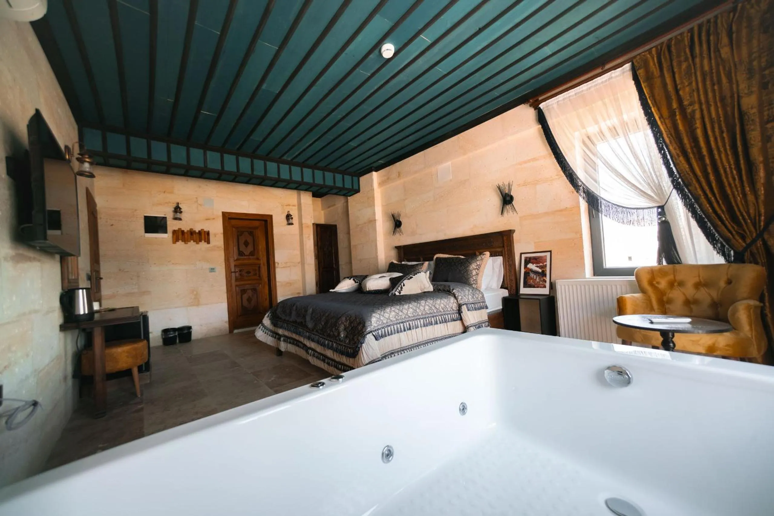 Bed in Abra Stone House