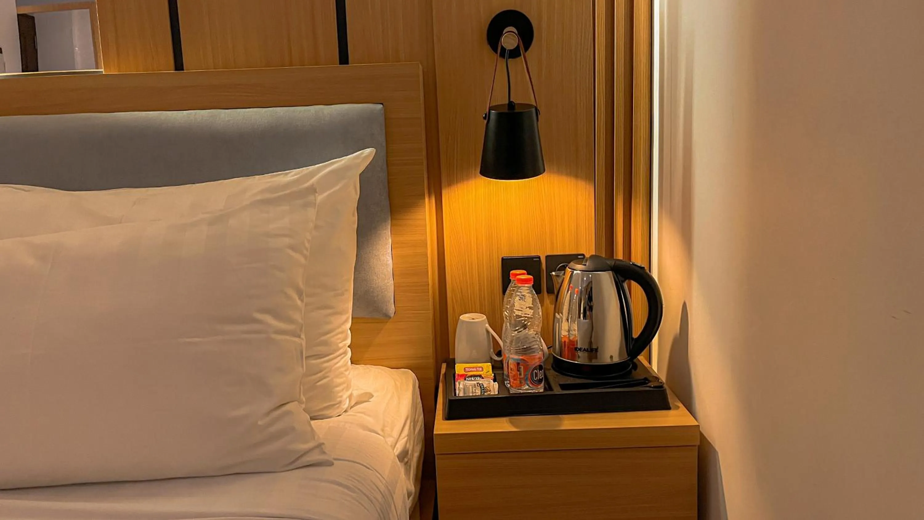 Bedroom, Bed in Eagle Hotel Wonosobo, Azana Hotels Collection