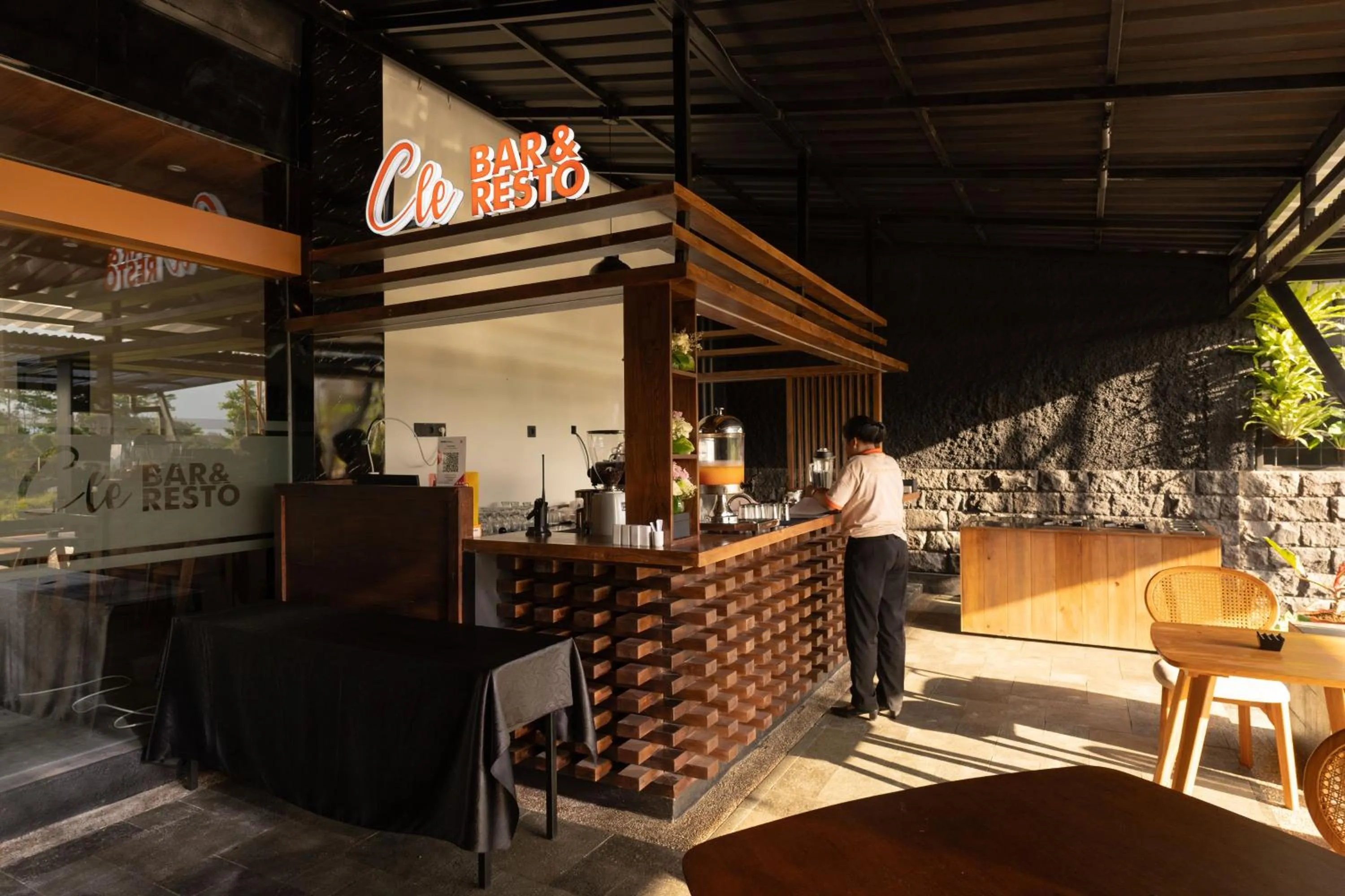 Restaurant/places to eat in Eagle Hotel Wonosobo, Azana Hotels Collection