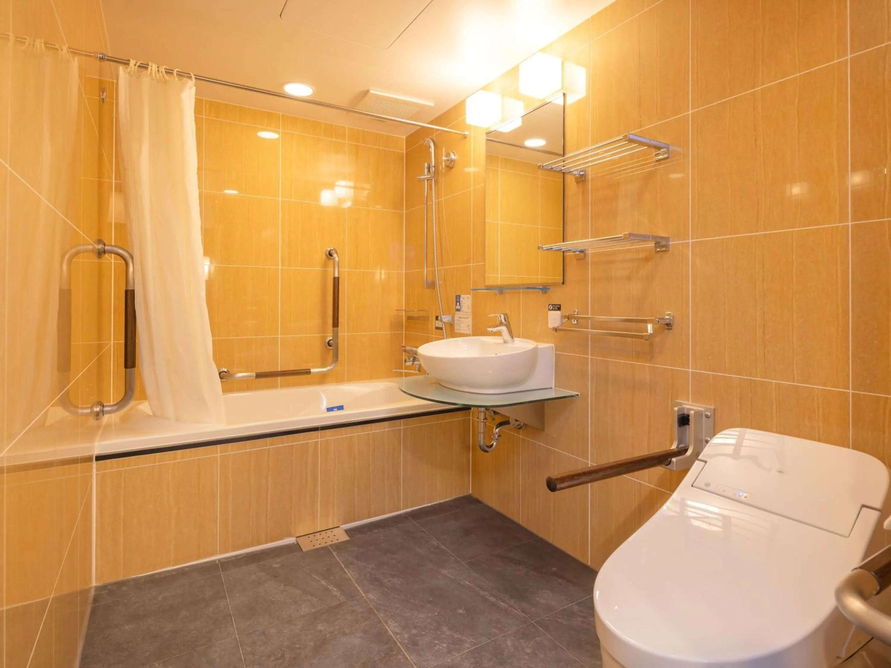 Bathroom in APA Hotel Hiroshima Ekimae Stadiumguchi