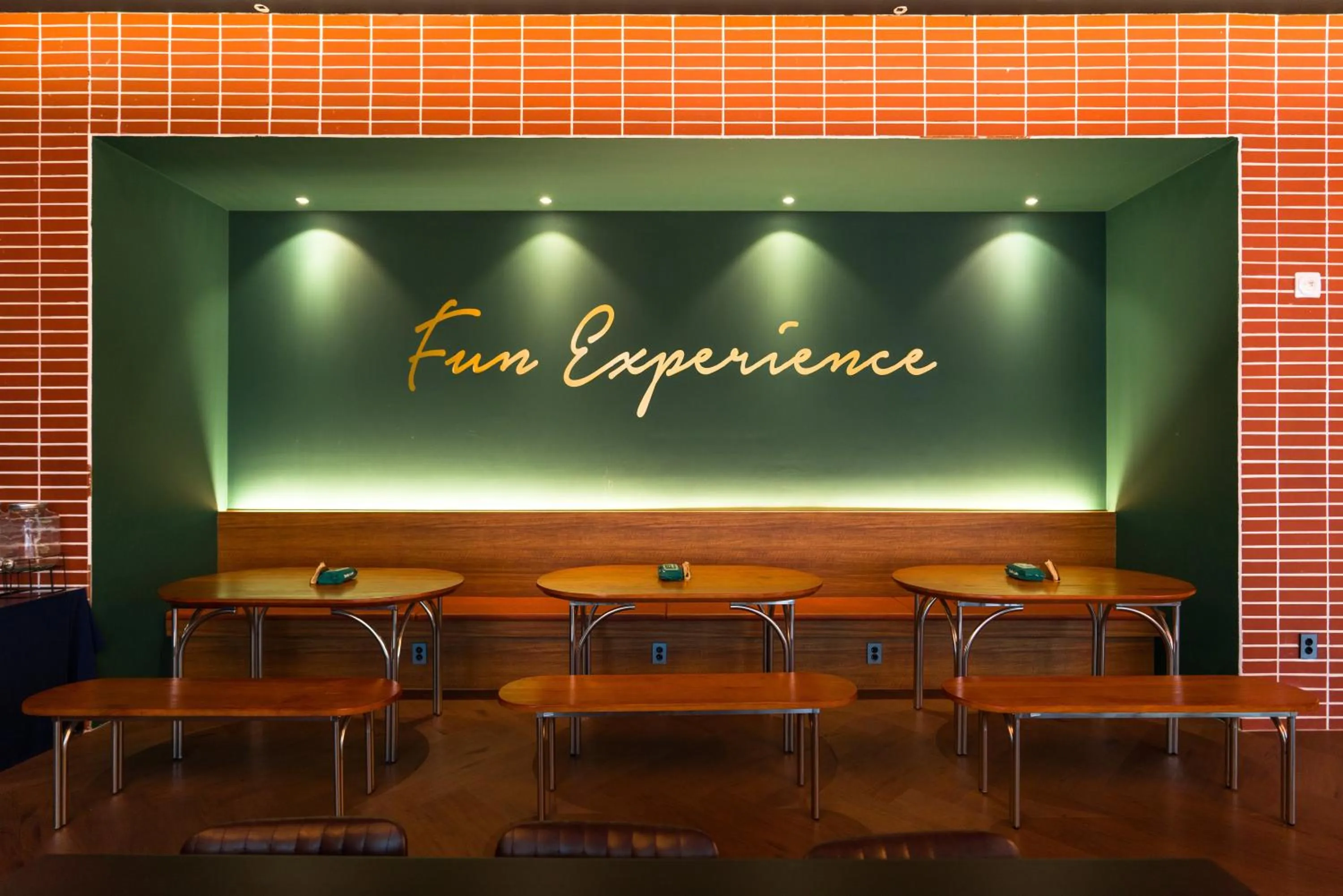 Breakfast in Cotice The Bridge