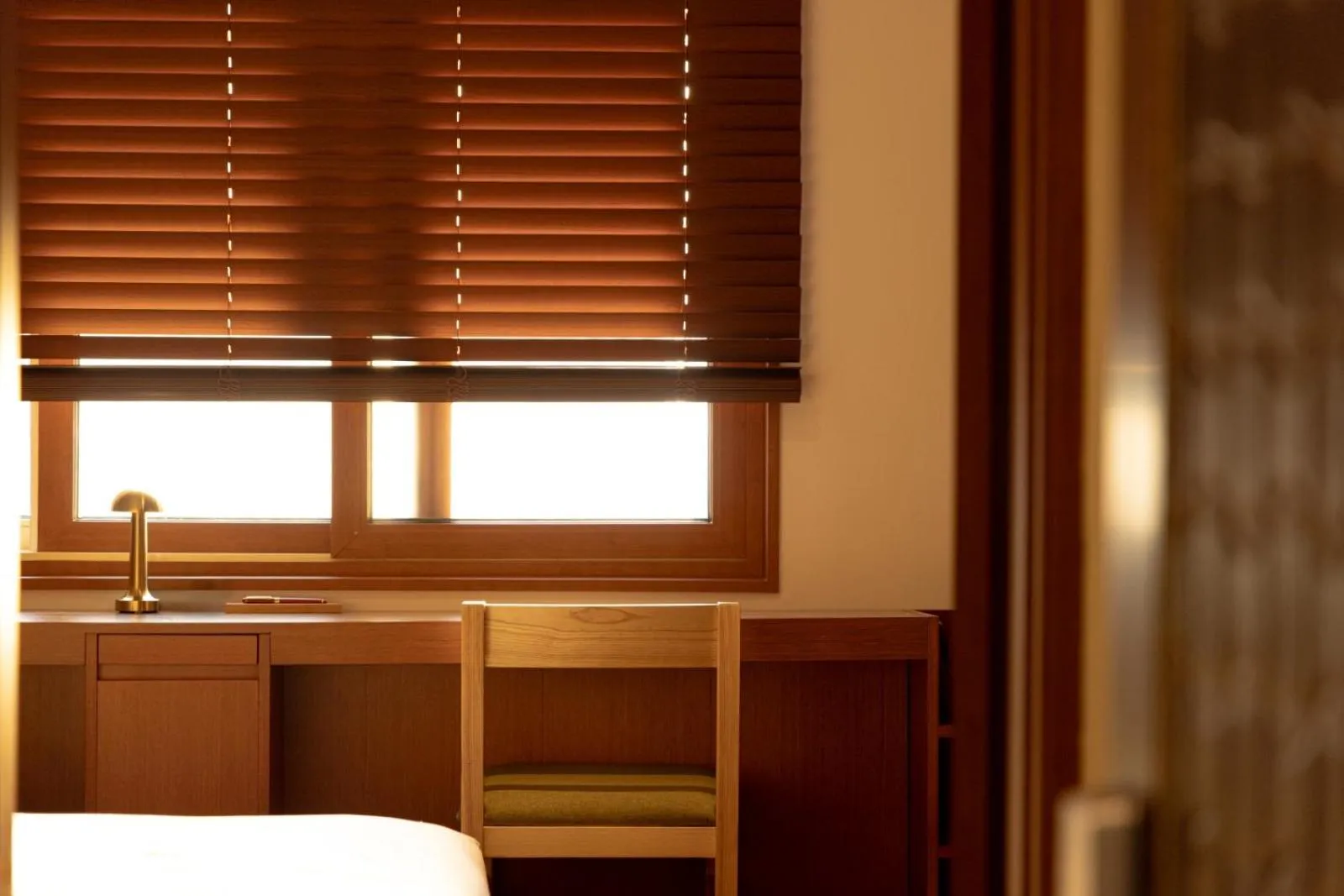 Seating area in Surim Hotel Sokcho by AanK