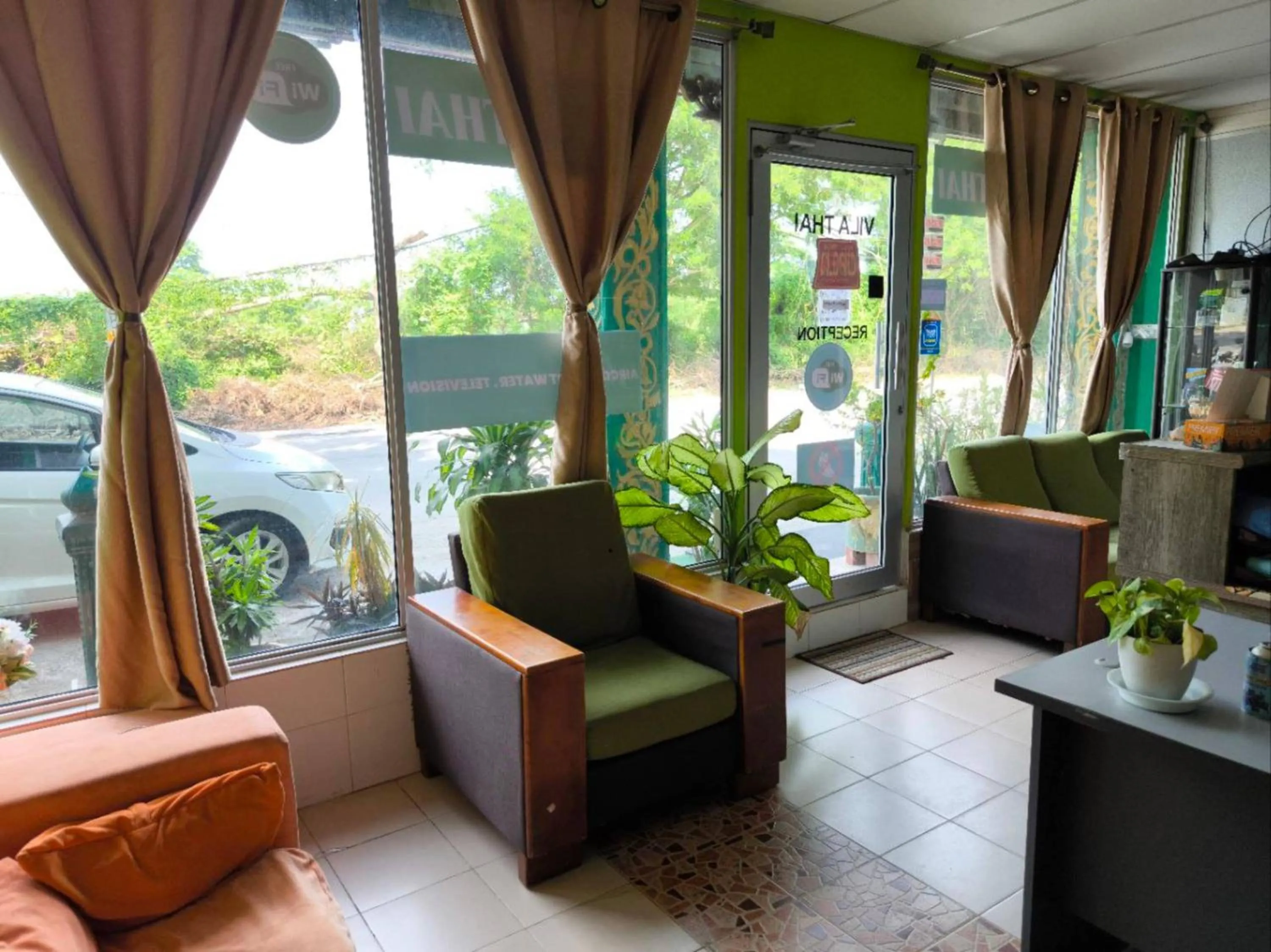Lobby or reception in OYO 91012 Cenang Motel
