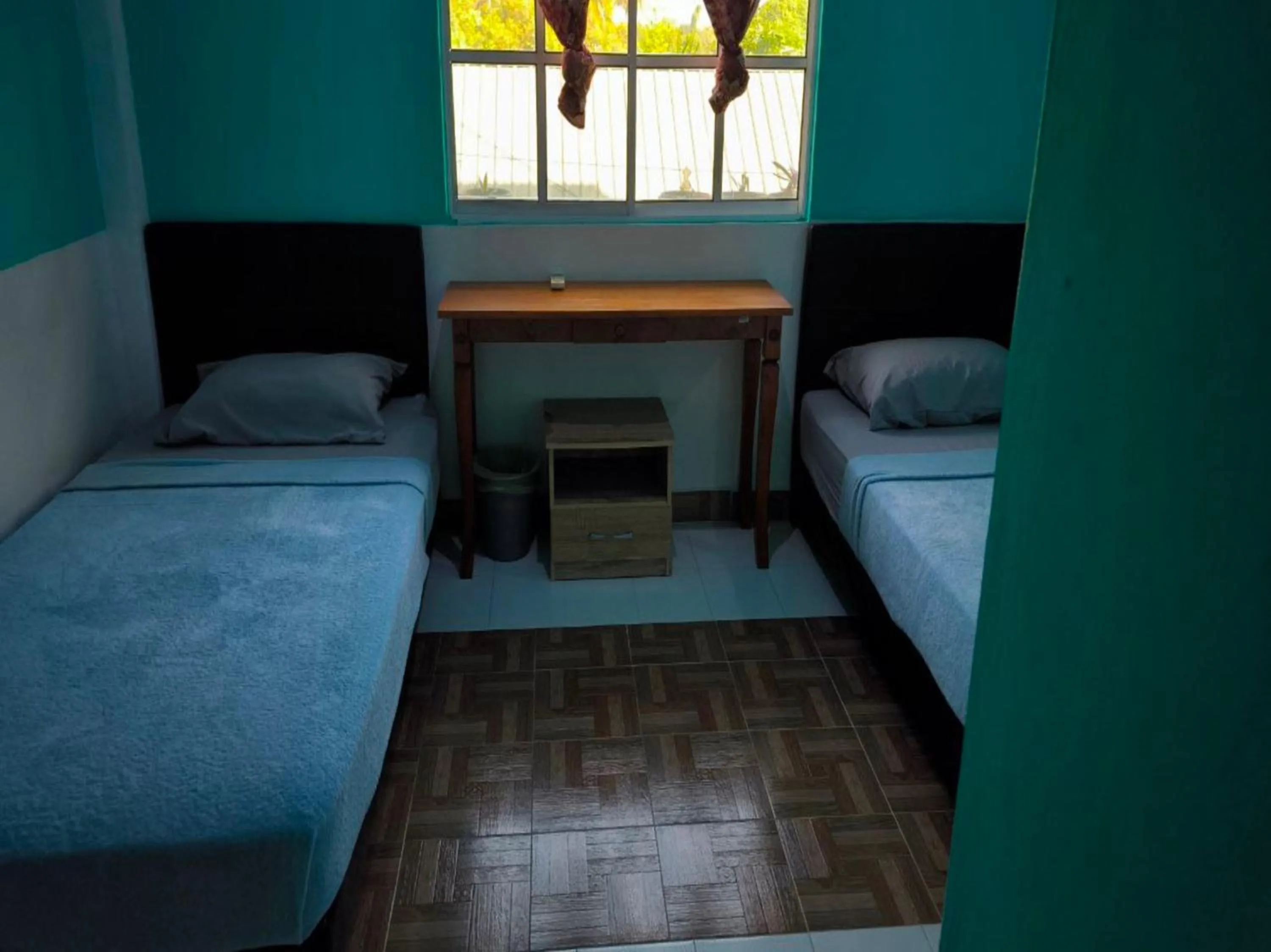 Bedroom in OYO 91012 Cenang Motel