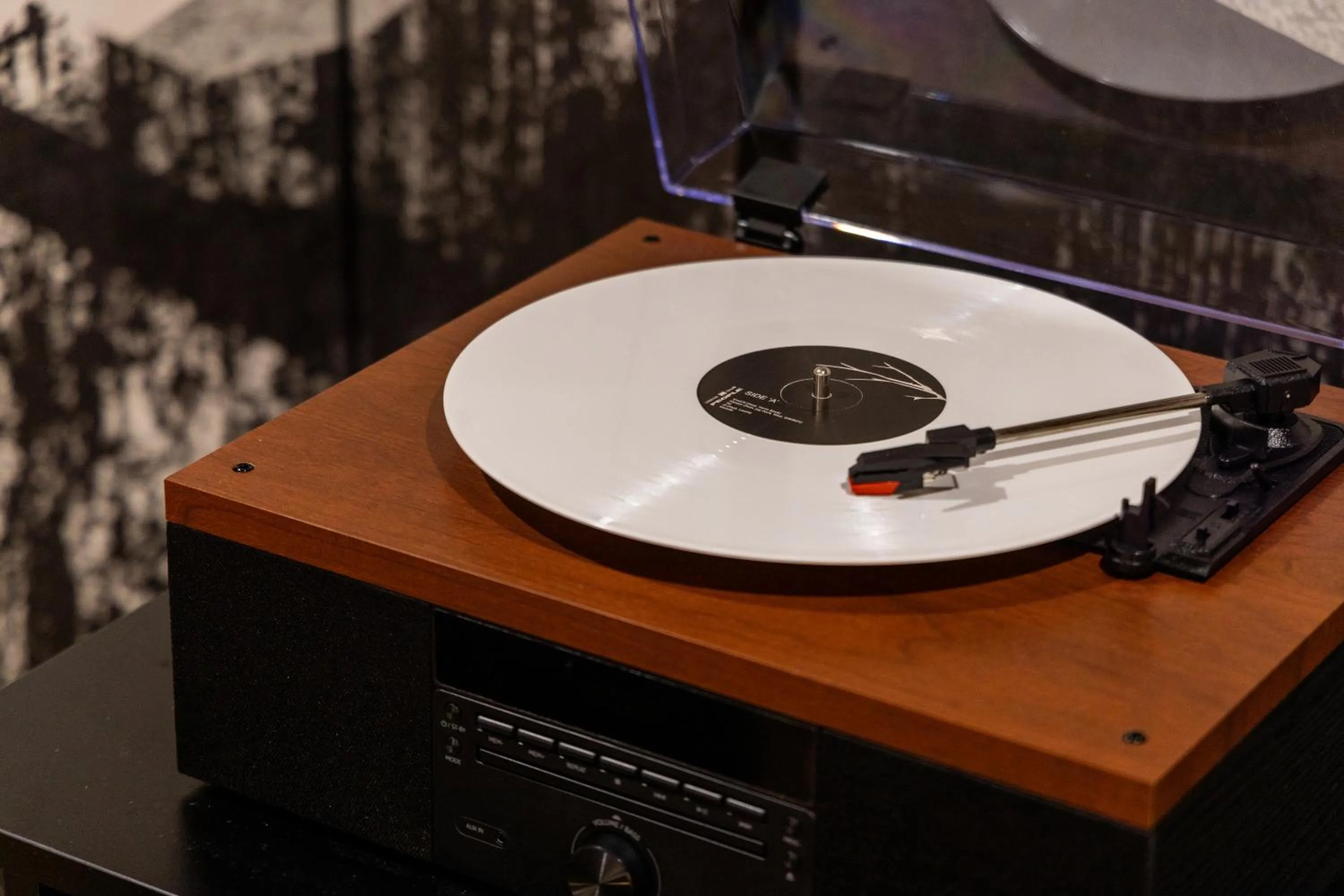 TV and multimedia in Anook Hotel & Spa Pyeongtaek