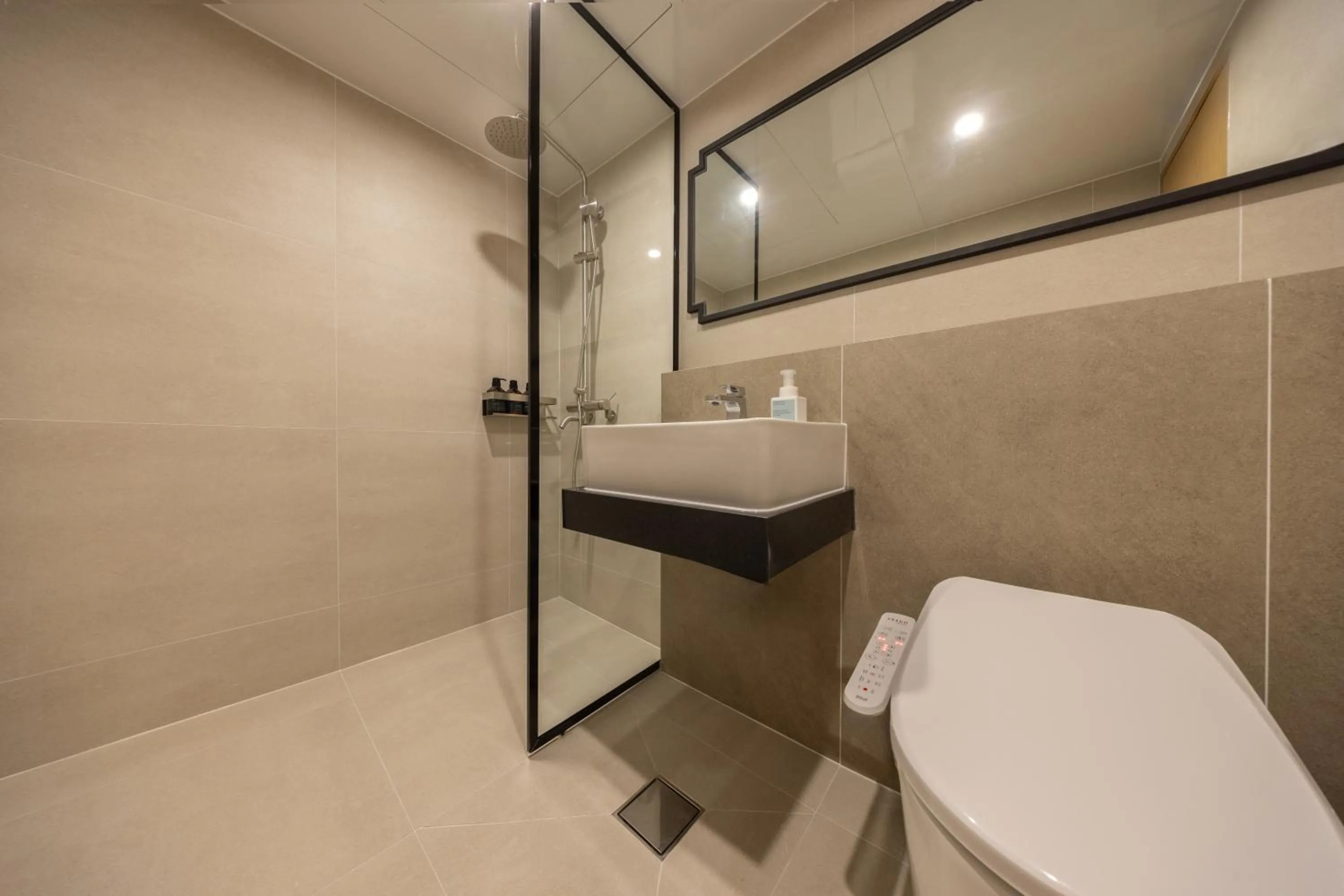 Shower in Anook Hotel & Spa Pyeongtaek